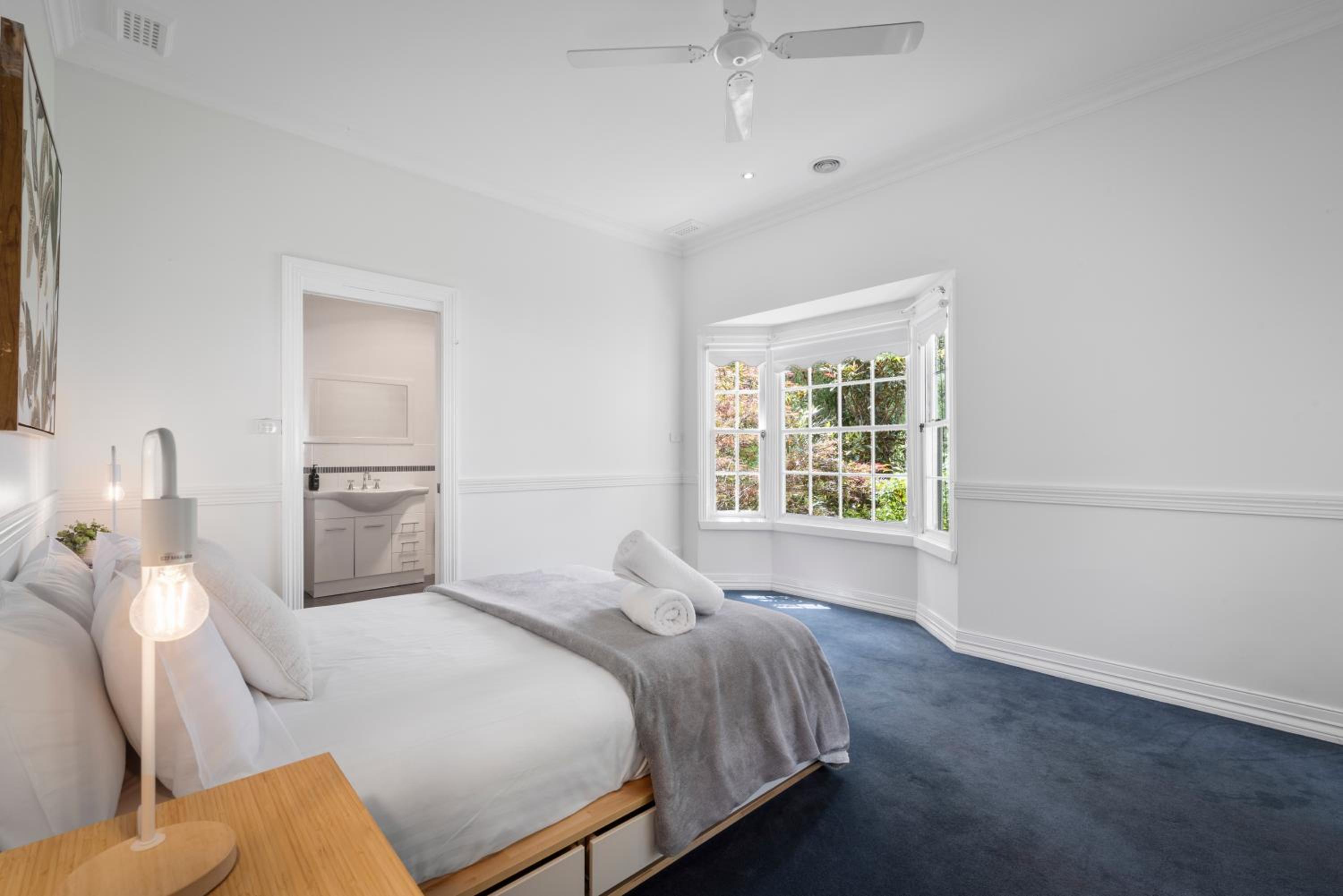 Magical Lucindale - Gorgeous 4 Bedroom House