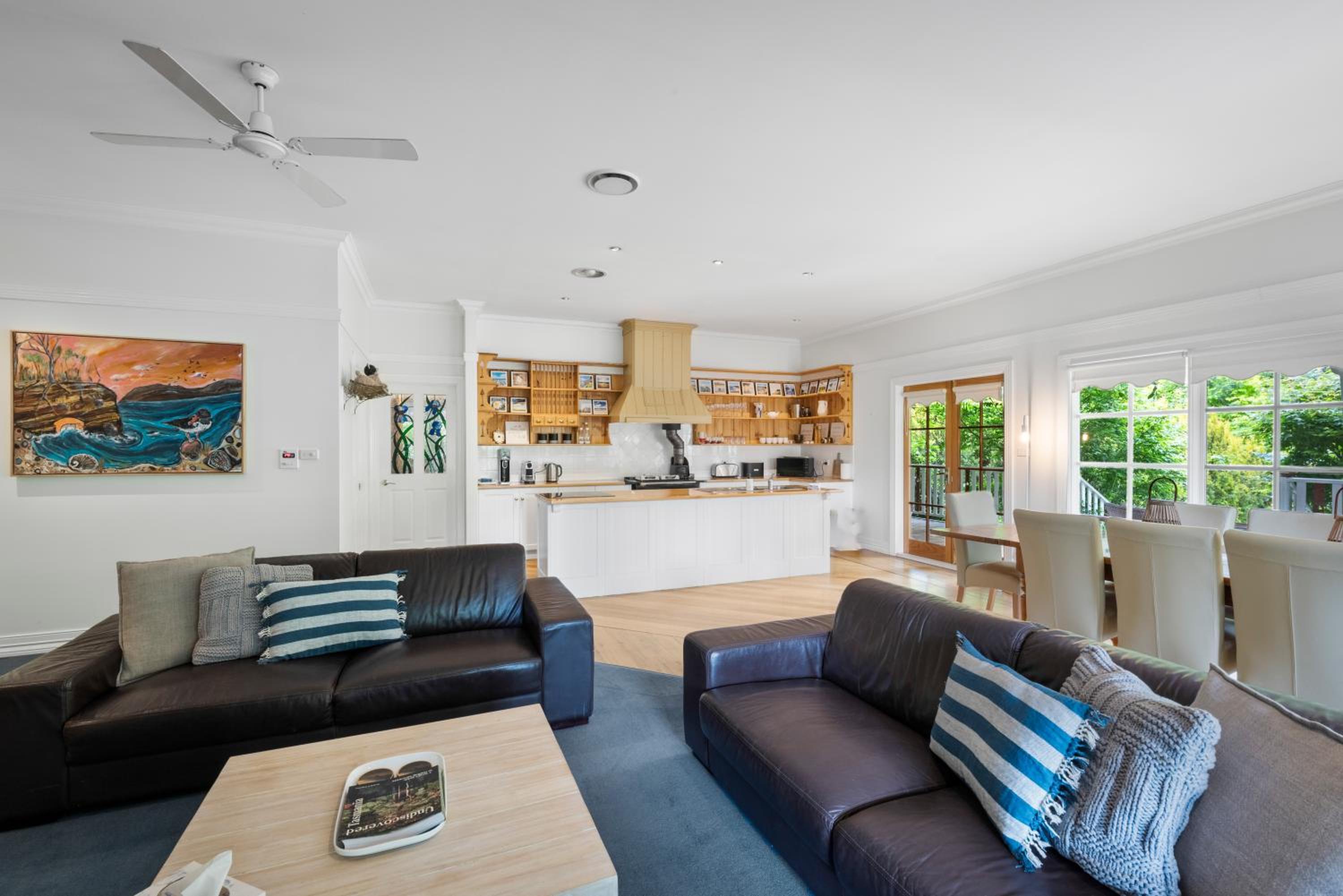 Magical Lucindale - Gorgeous 4 Bedroom House