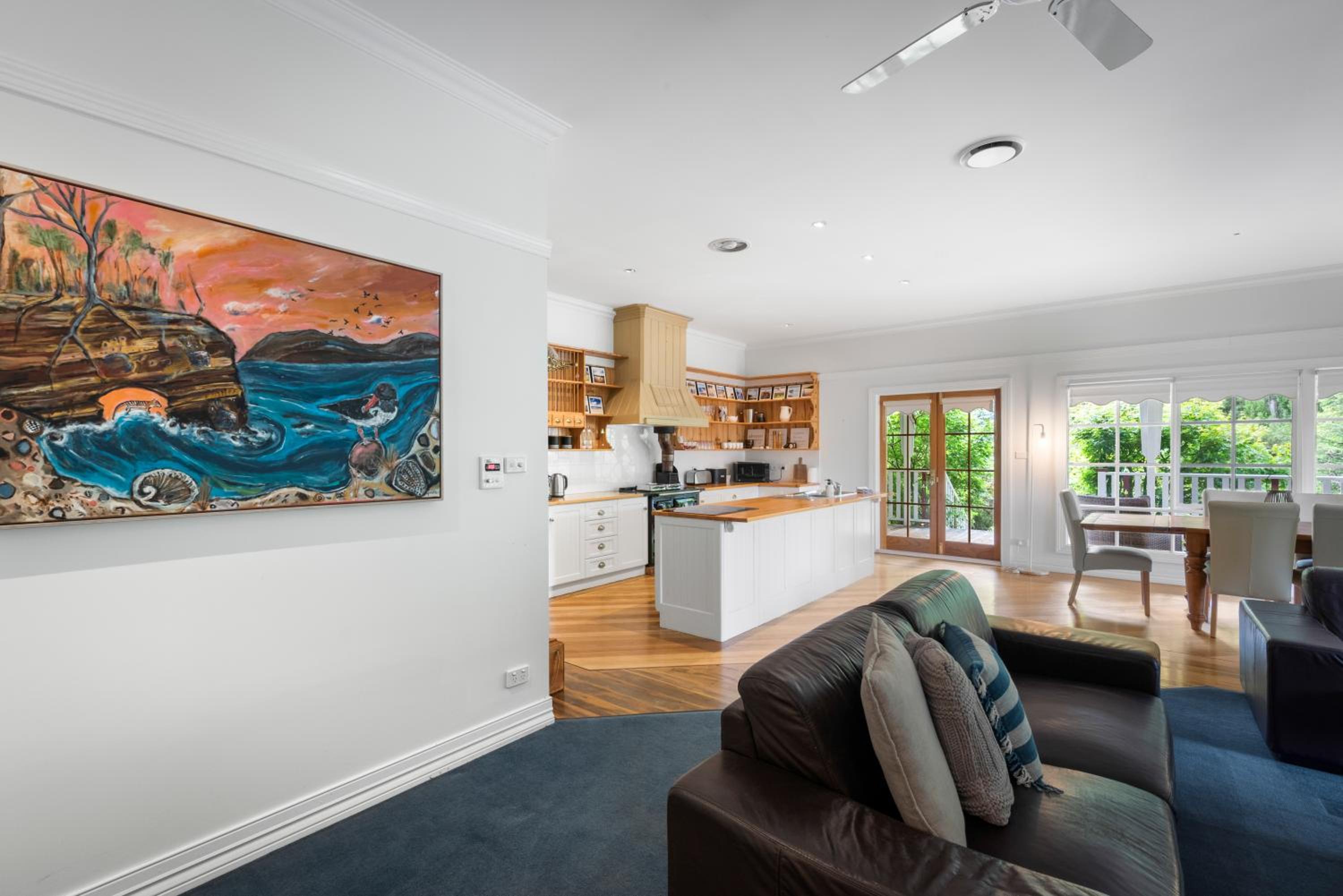 Magical Lucindale - Gorgeous 4 Bedroom House