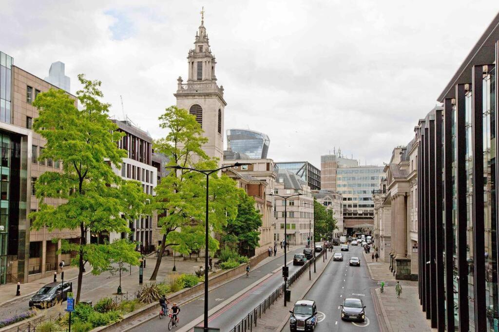Globe View St Pauls London