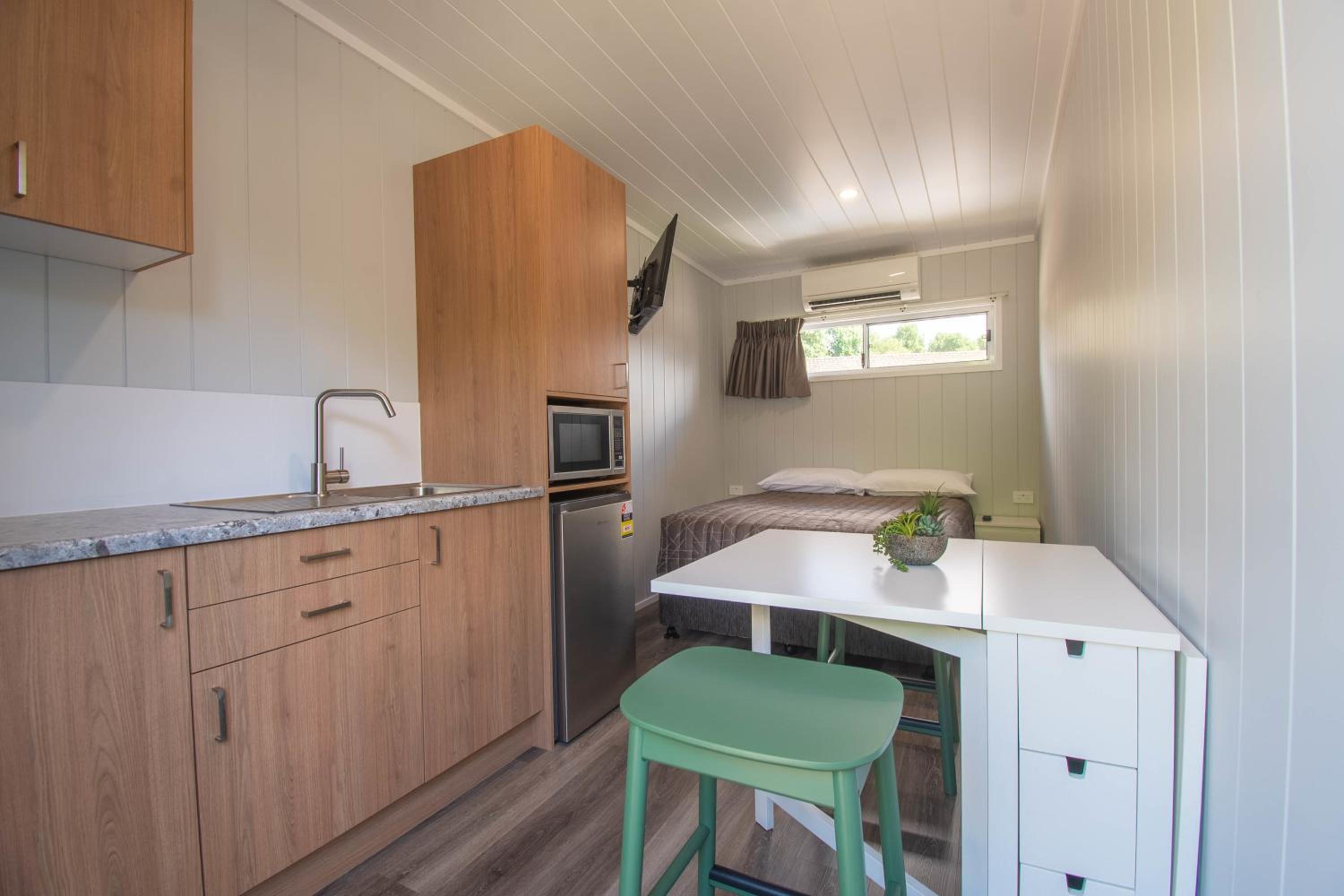 Gundagai Tourist Suites