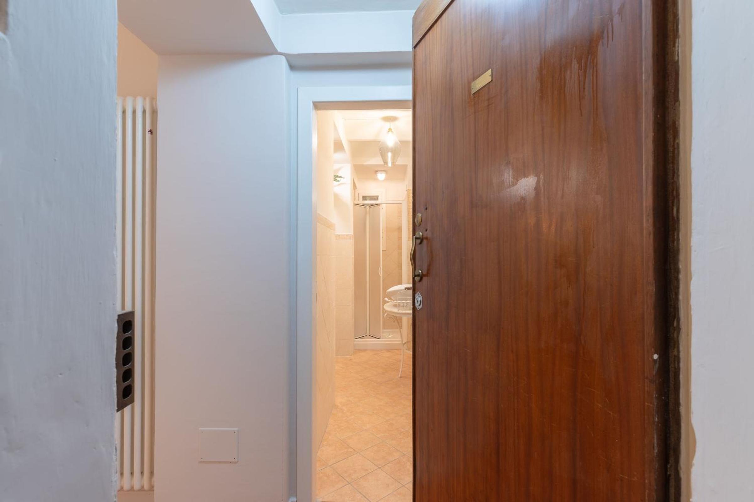SAMBROGIO Suite-Hosted by Sweetstay