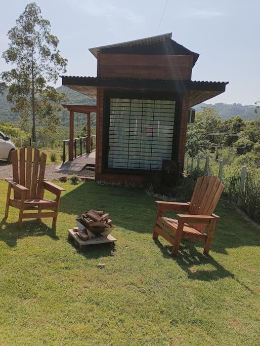 Casinha na serra para até 4 pessoas