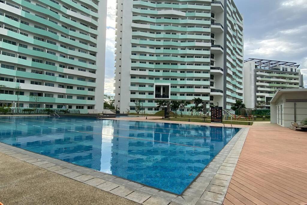 Feby Condo Staycation