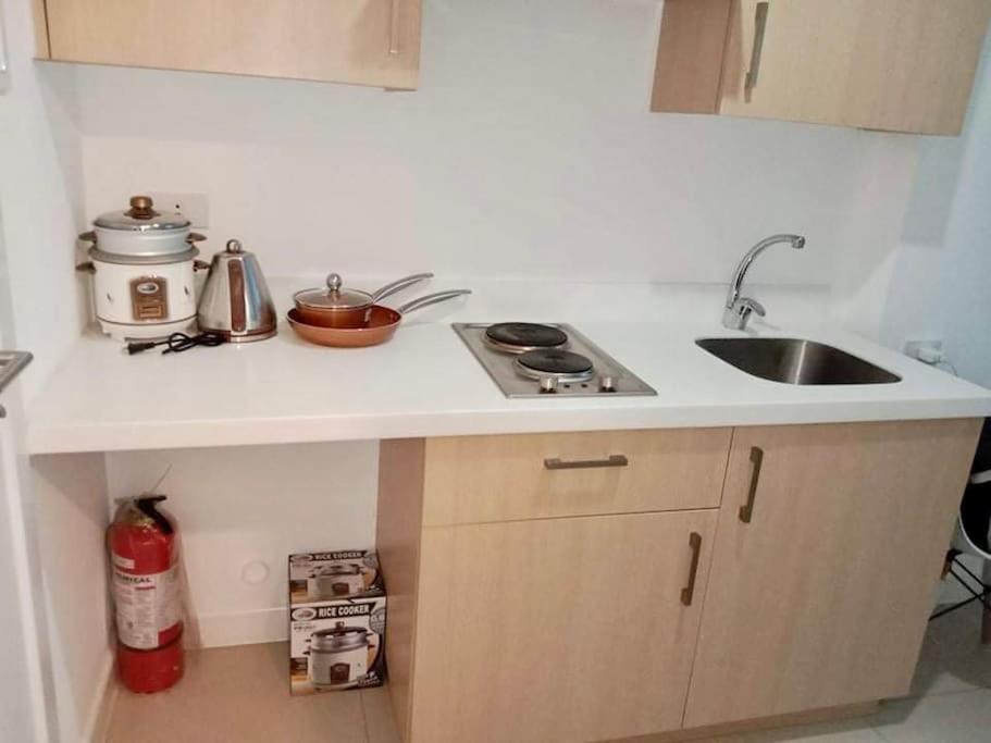 Feby Condo Staycation