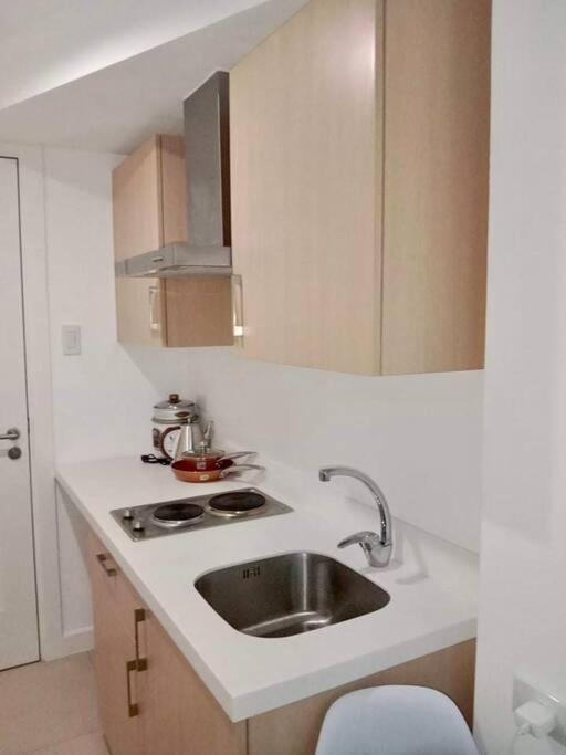 Feby Condo Staycation