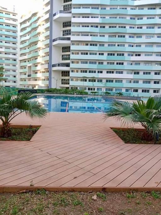 Feby Condo Staycation