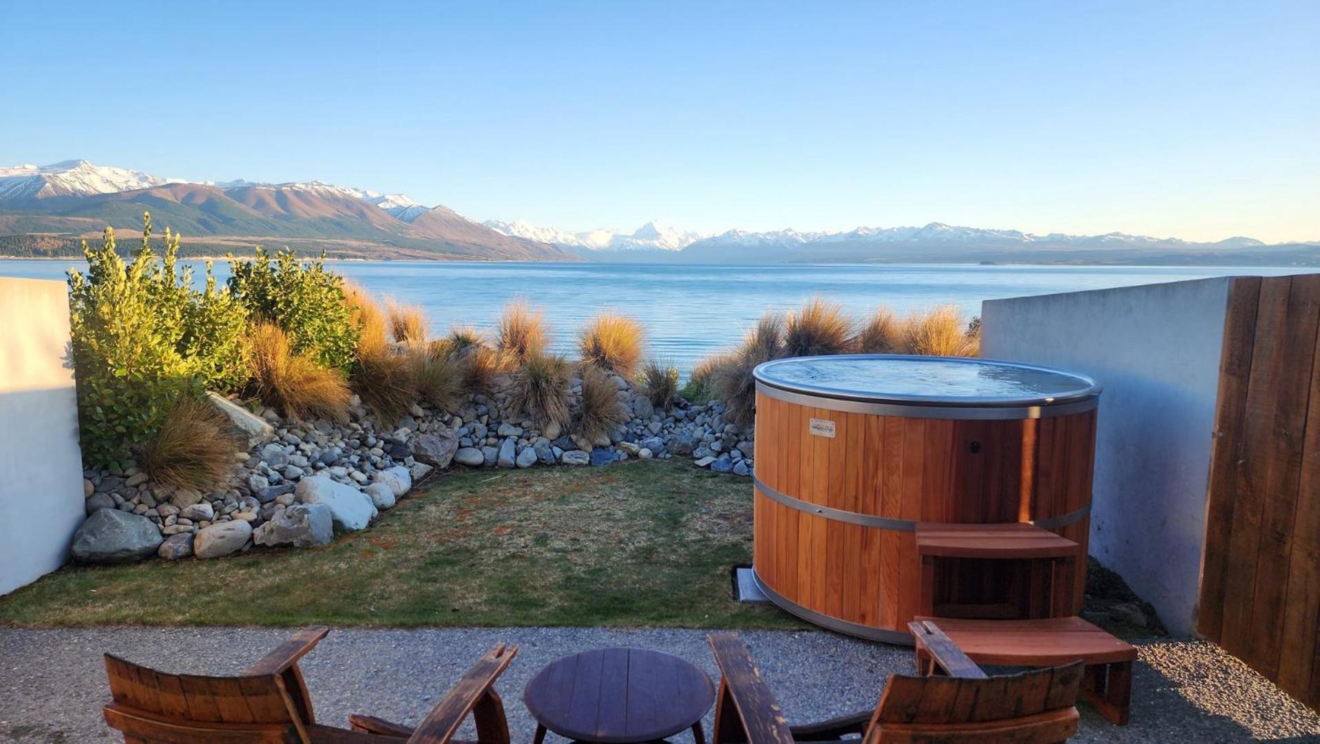 Lakestone Lodge