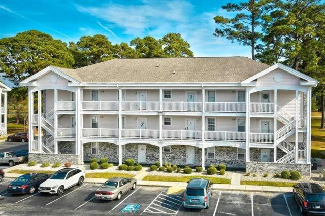 Peaceful Myrtlewood Condo , Ideal for Small Families & Golf Lovers view 4