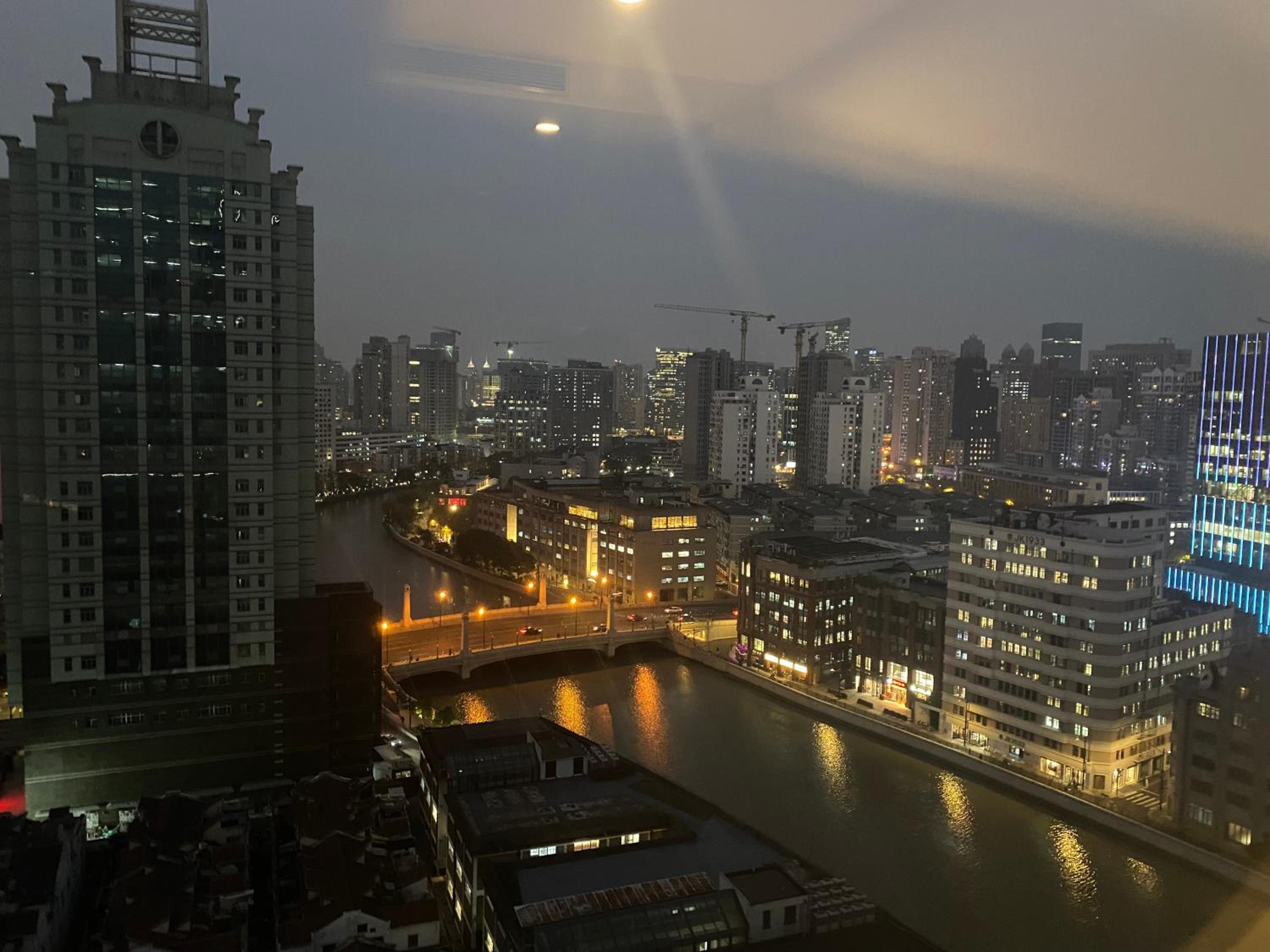 River House Near The Peoples Square And The Bund