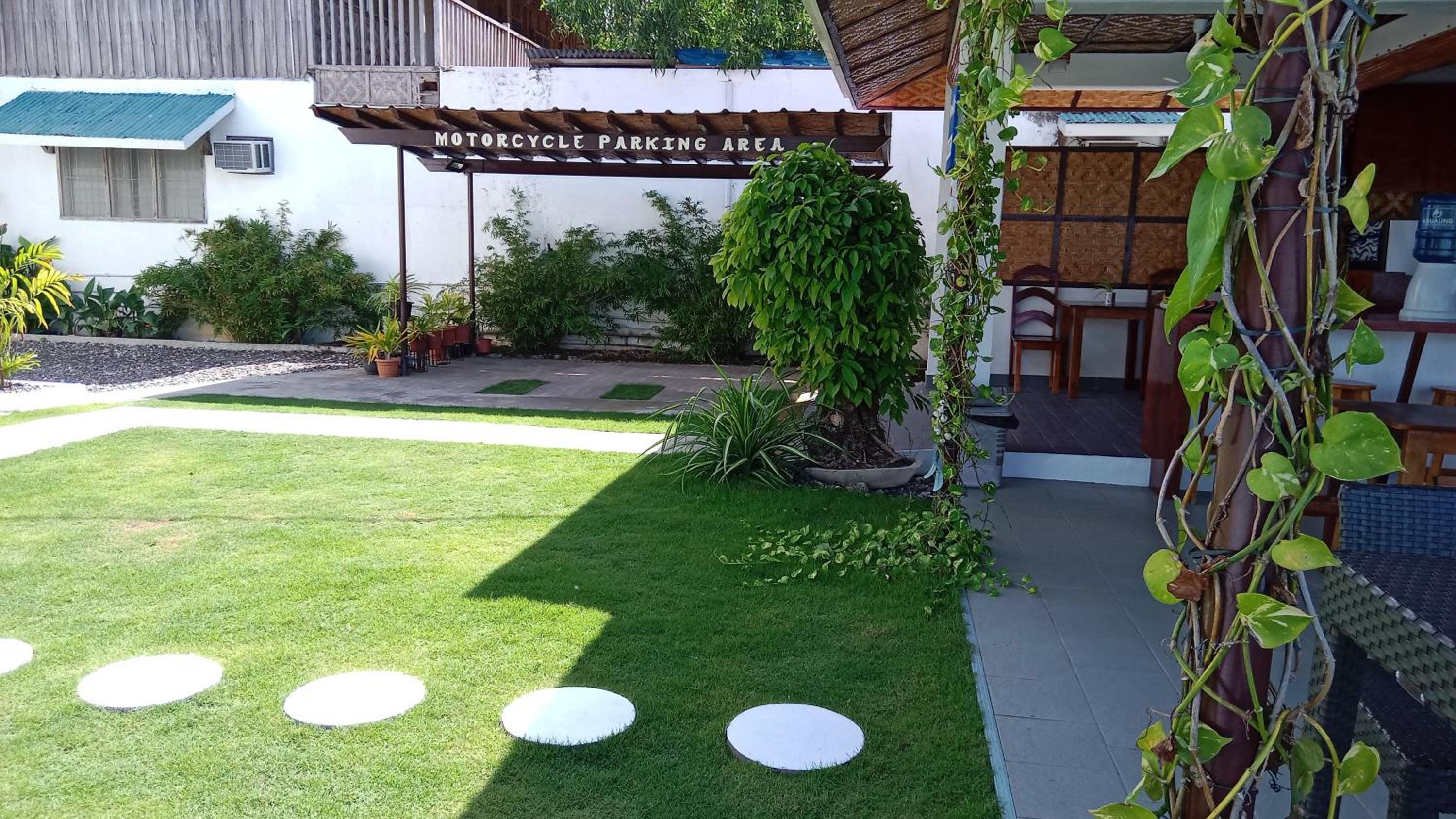 Bernis Hostel