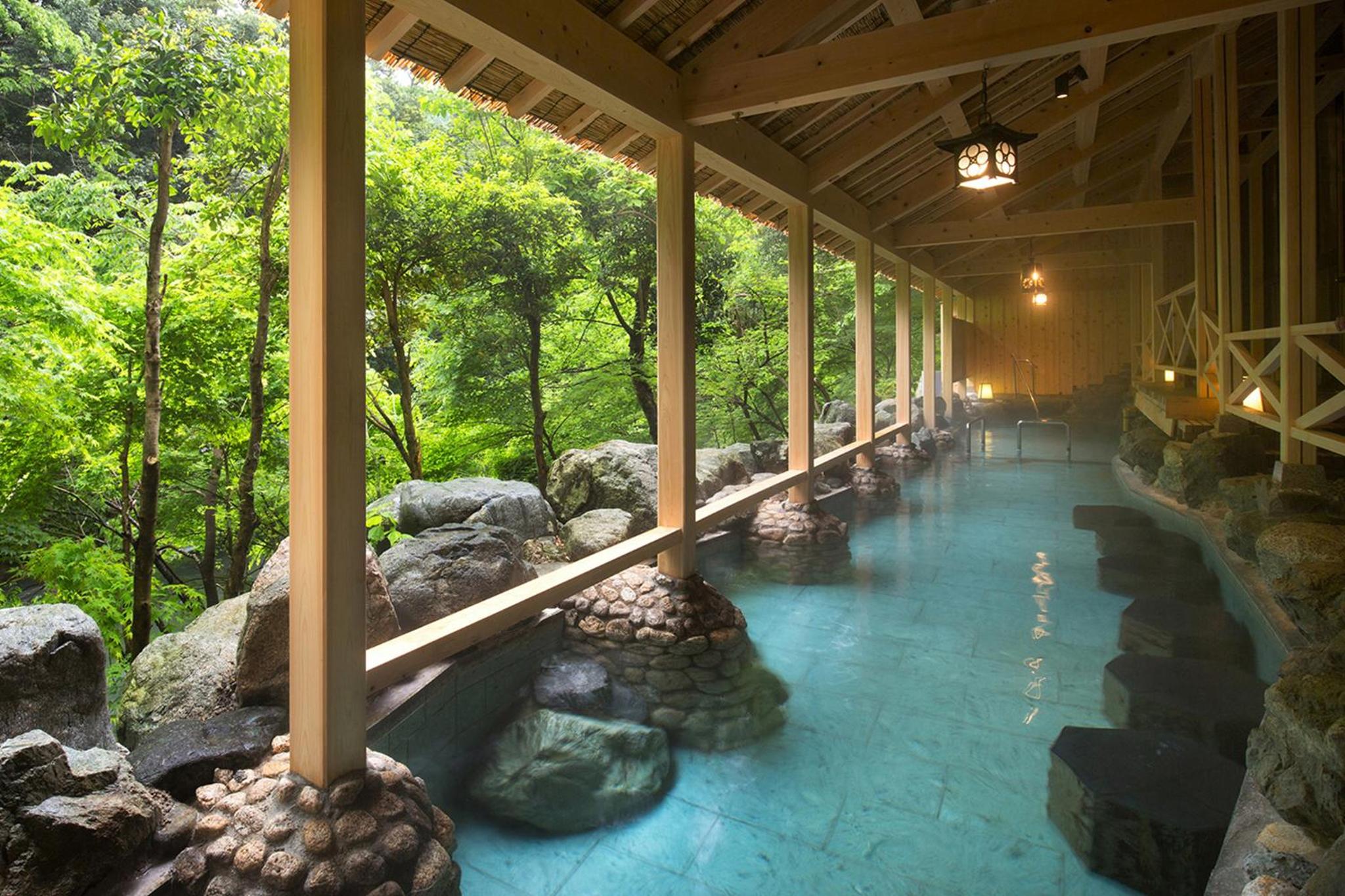 Yamanaka Onsen Kagari Kisshotei