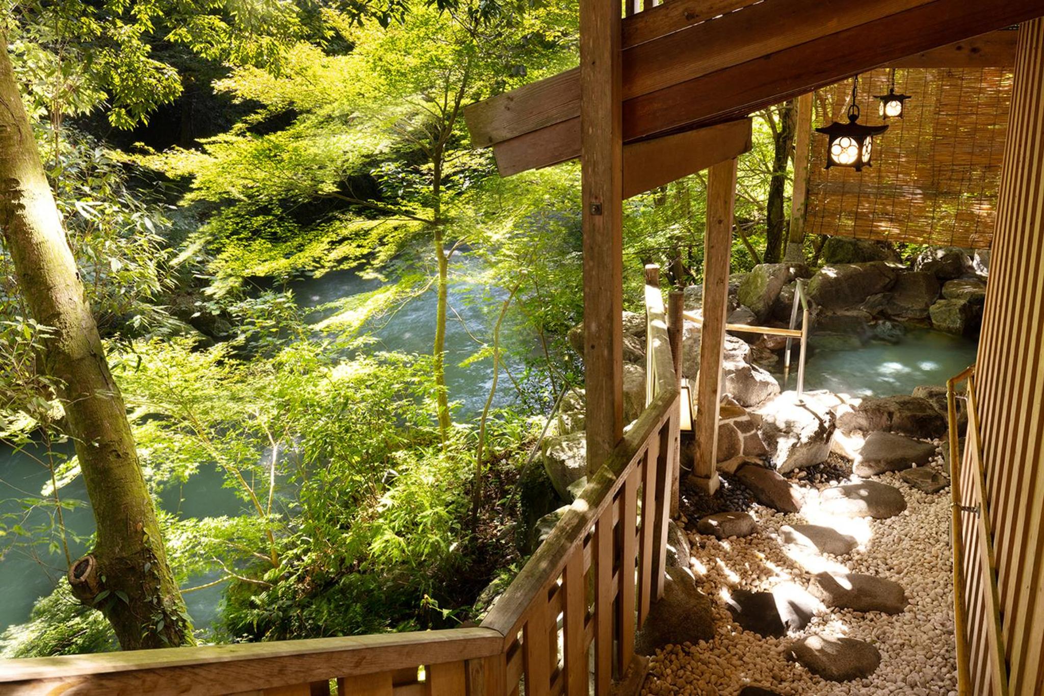 Yamanaka Onsen Kagari Kisshotei