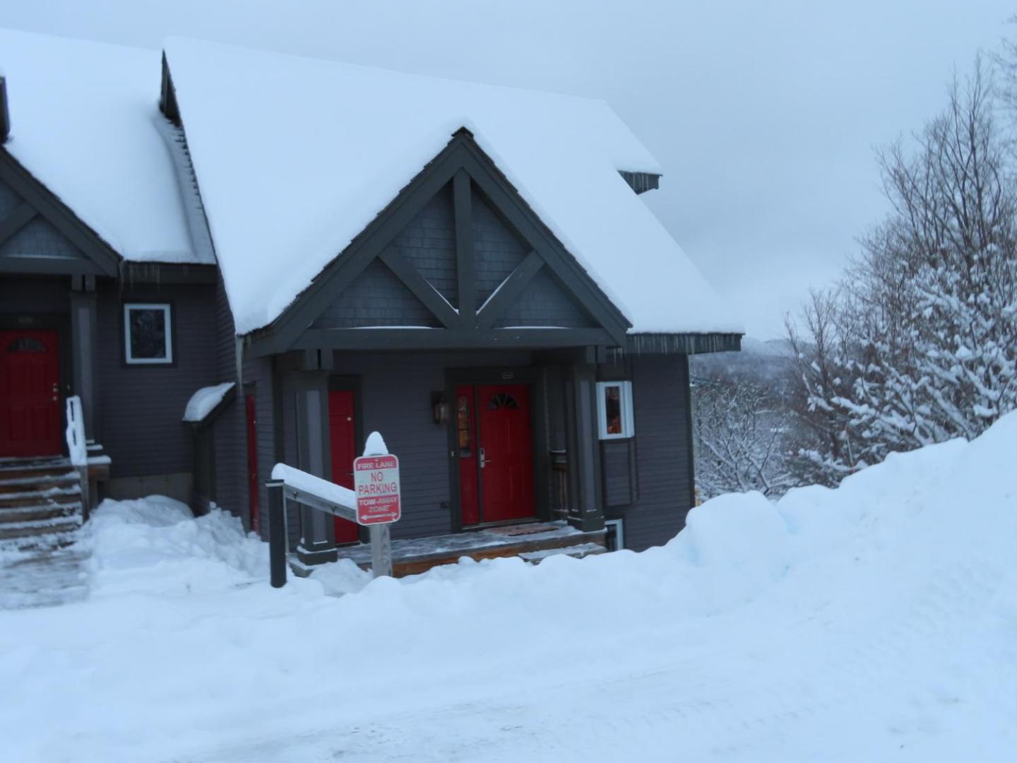 Hotel Lux 5BR 4BA SV125 SKI In Out, 18-hole Championship Golf Course, Water Park, pet friendly - Image 1