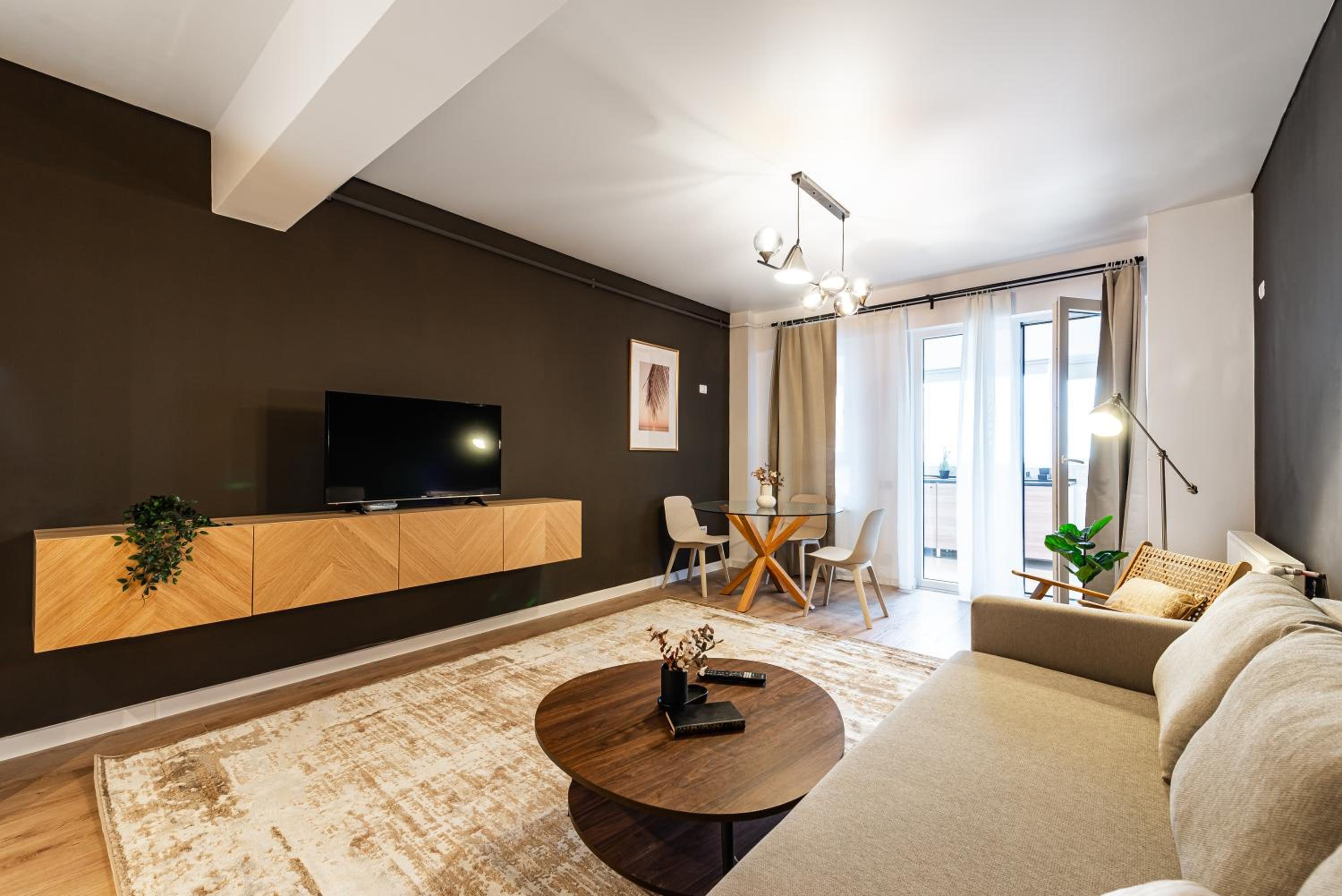 Central Spacious Apartment 506 view 5