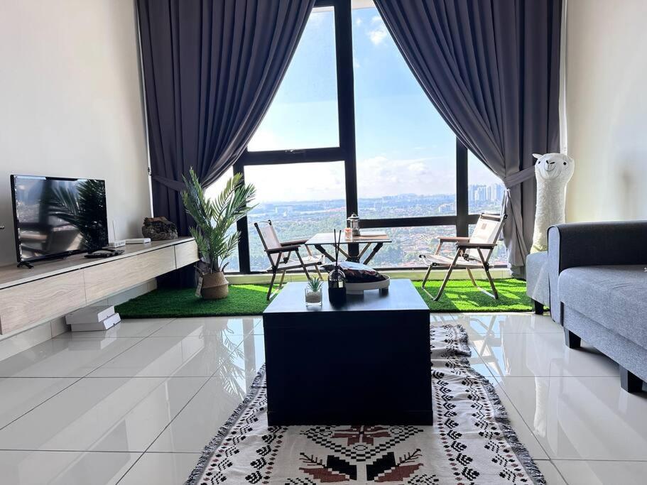 Mid Valley Southkey Mosaic- 6 Pax- 2 Bedroom
