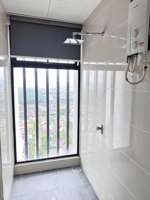 Mid Valley Southkey Mosaic- 6 Pax- 2 Bedroom