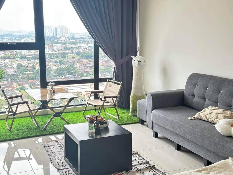 Mid Valley Southkey Mosaic- 6 Pax- 2 Bedroom