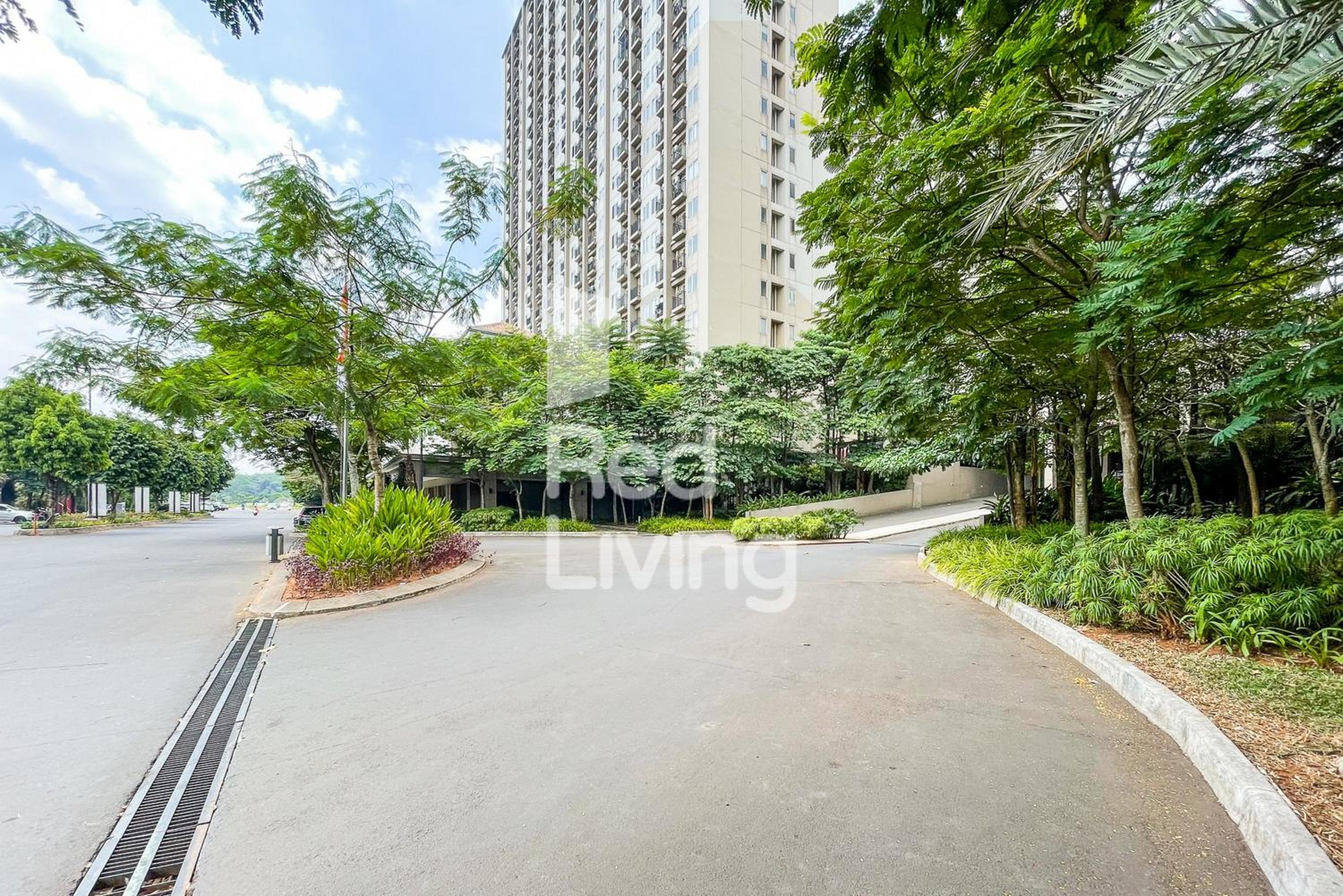 RedLiving Apartemen Podomoro Golf View - Room 37 Tower Balsa view 3