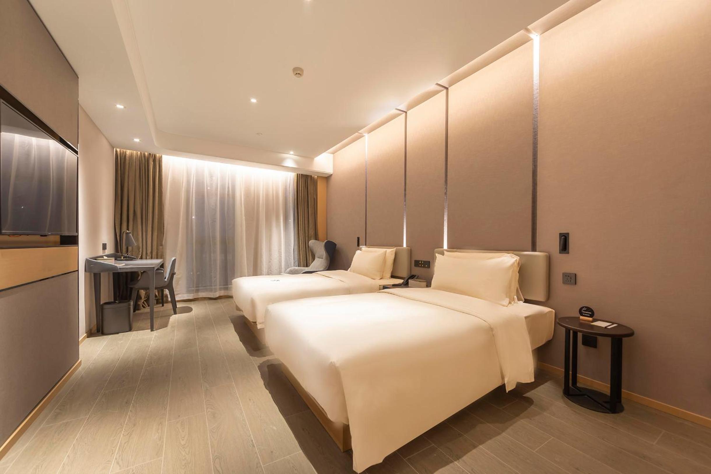Atour Hotel Zhengzhou Xinzheng International Airport