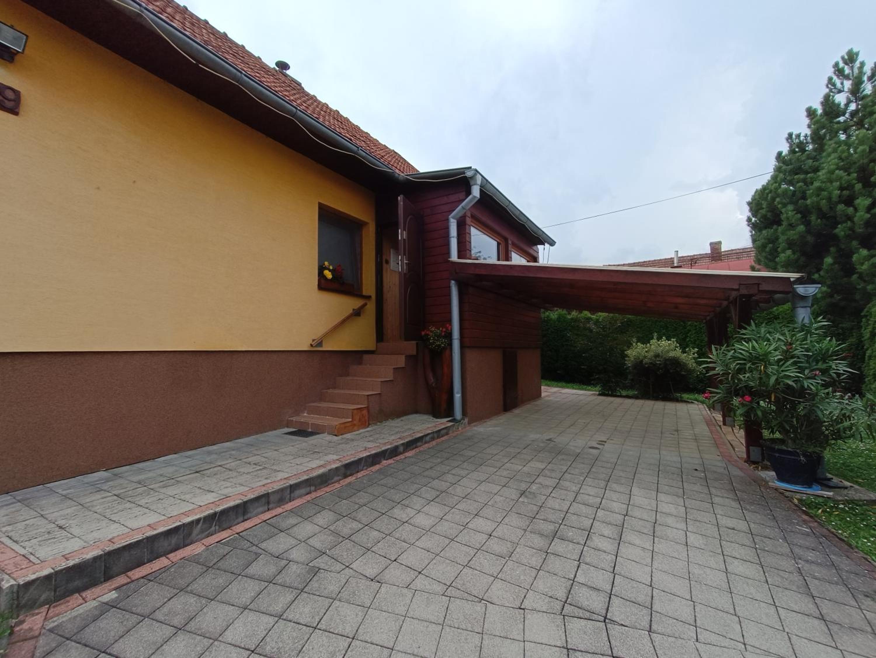 Photo 30