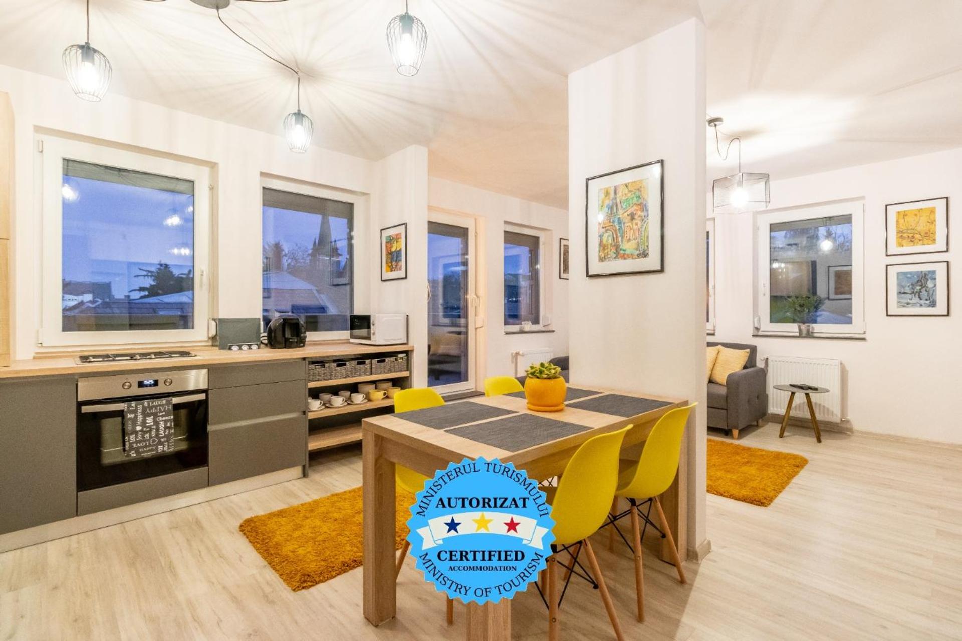 Modern and Stylish Apartment w Terrace view 3