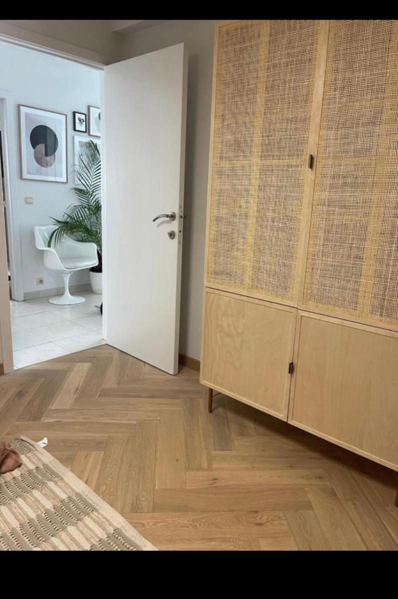 Logies One Room