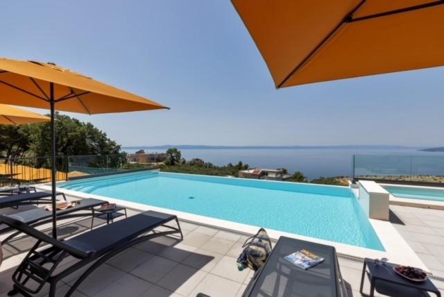 DINORA Exclusive Apartments