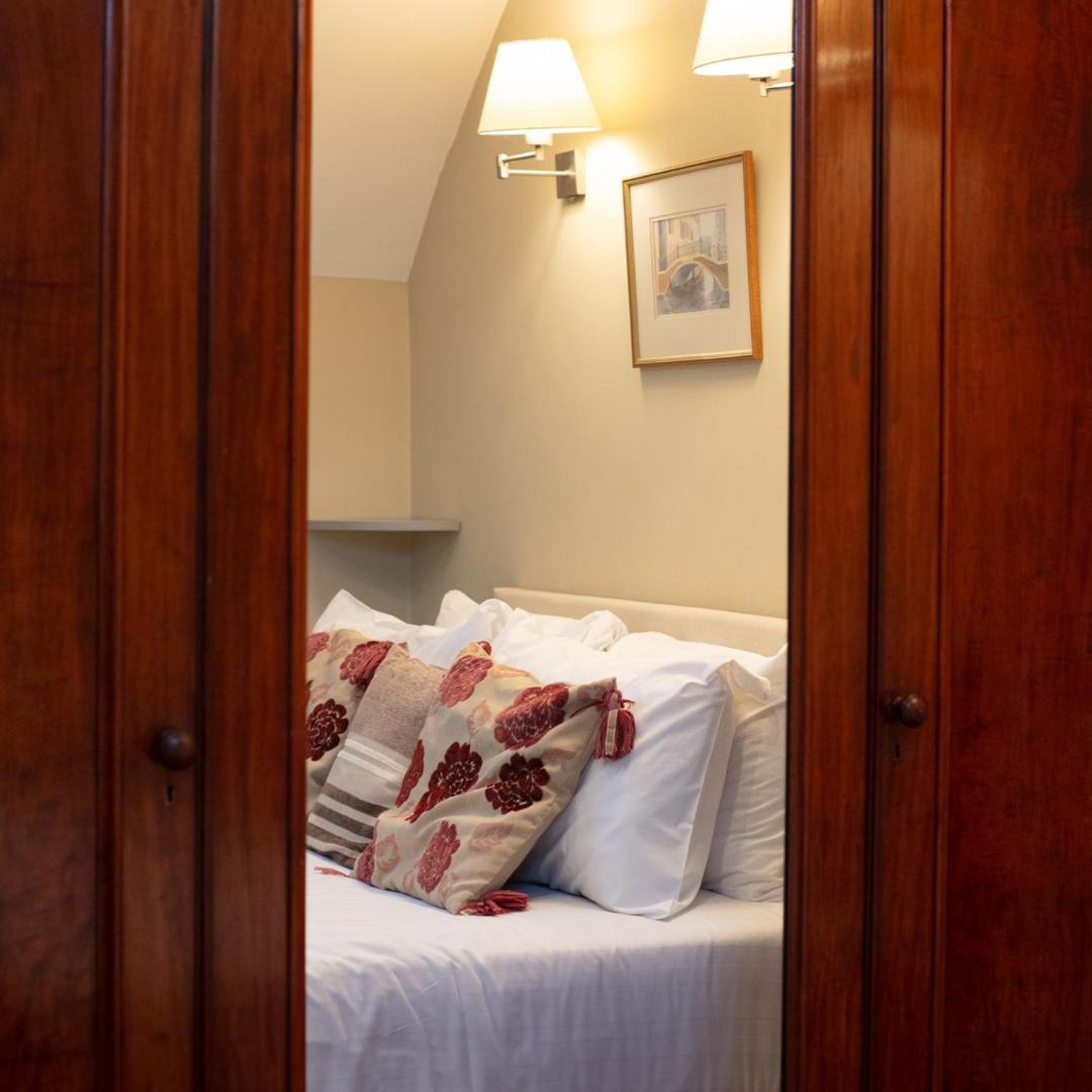 The Pheasant Public House & Hotel