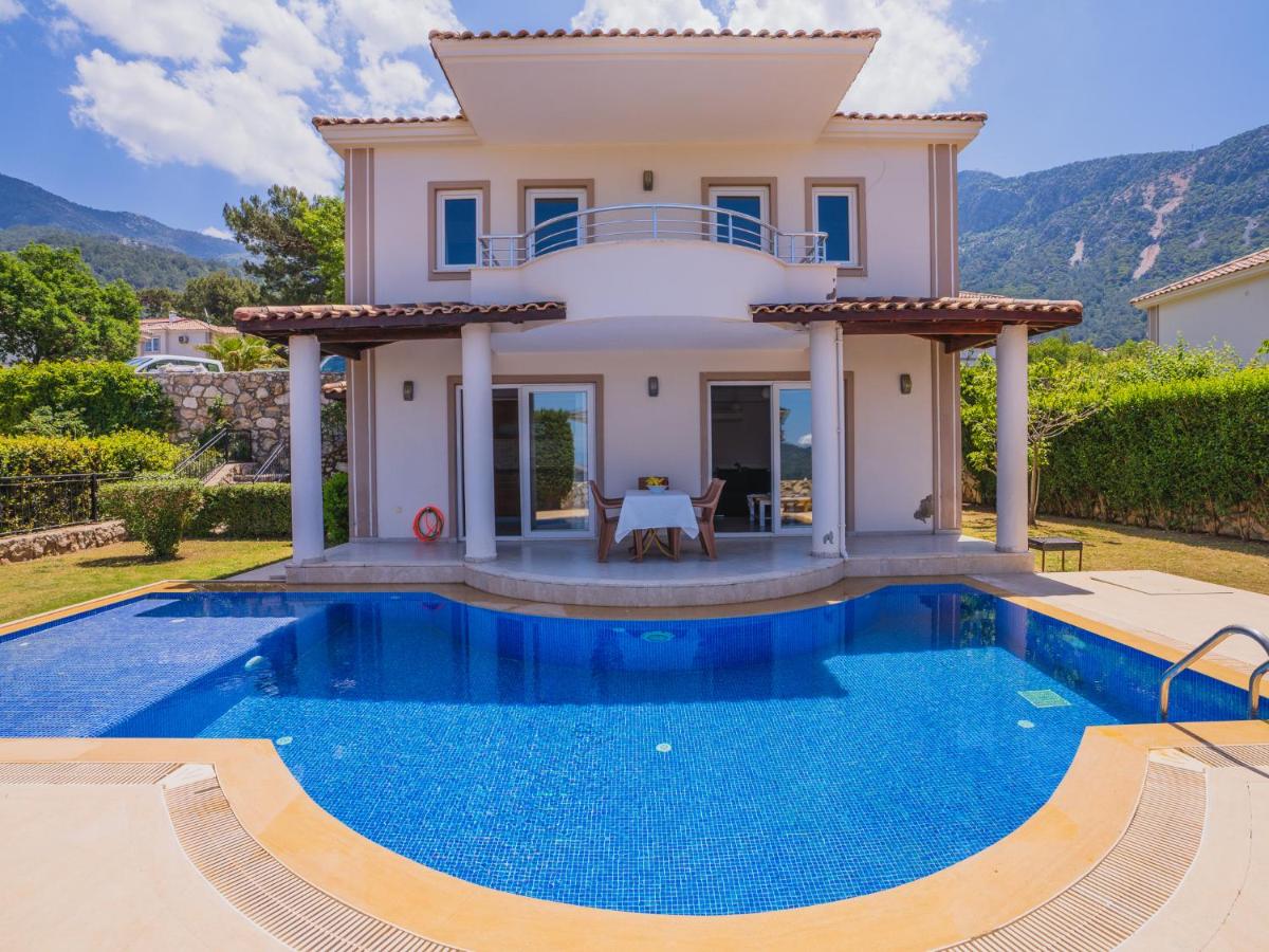 Hanel Life Royale 15 Villa With Private Pool view 2