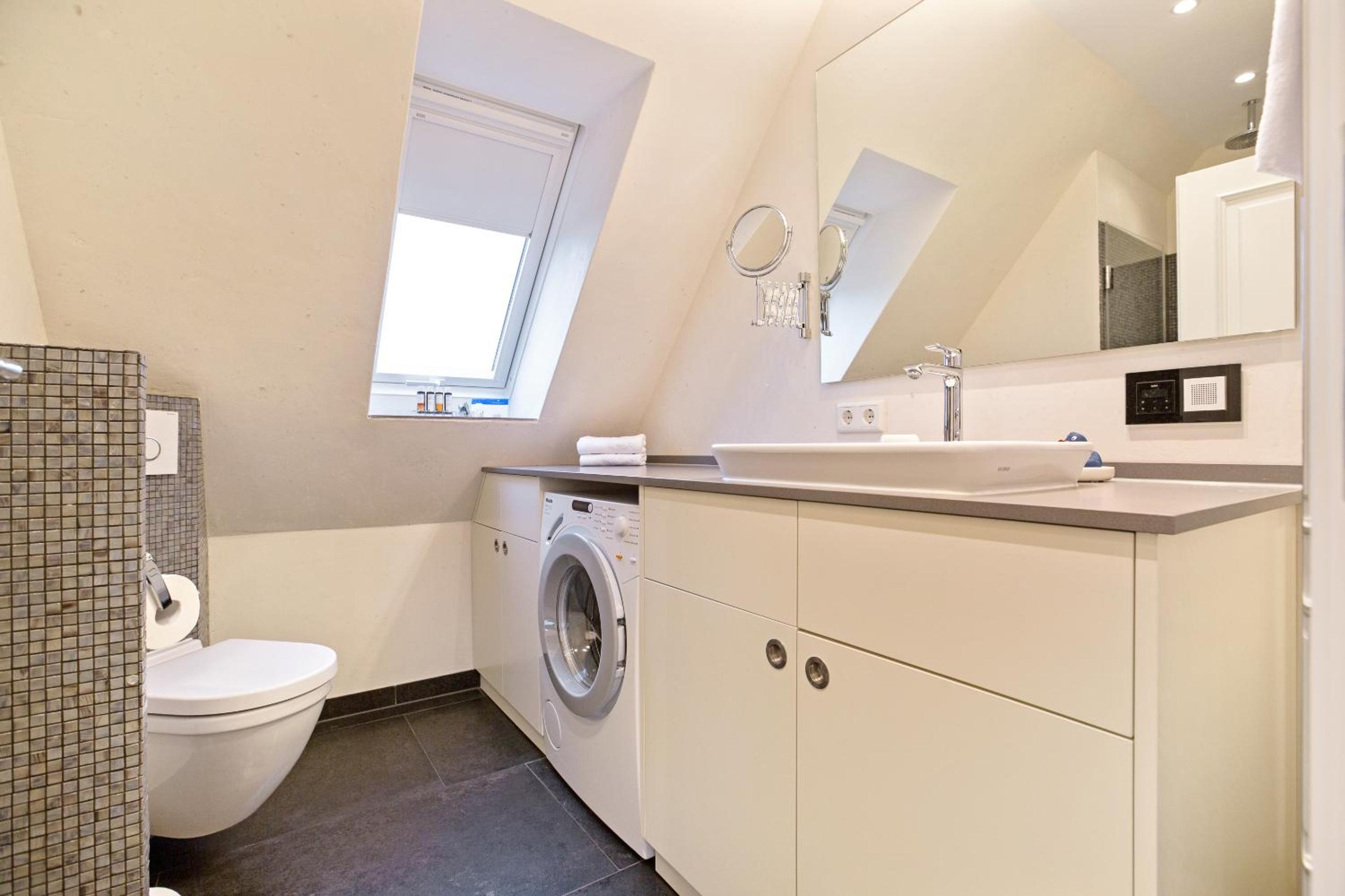 Landhaus Berthin Bleeg App 10 Orph view 3