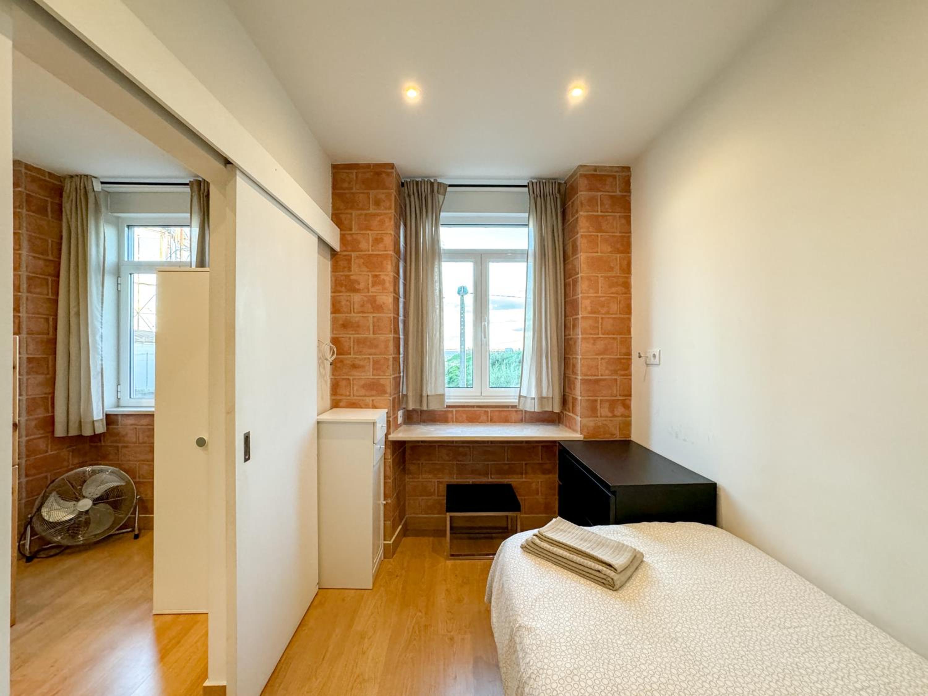 Quiet and Cozy, Easy Access to Lisbon Highlights #1880