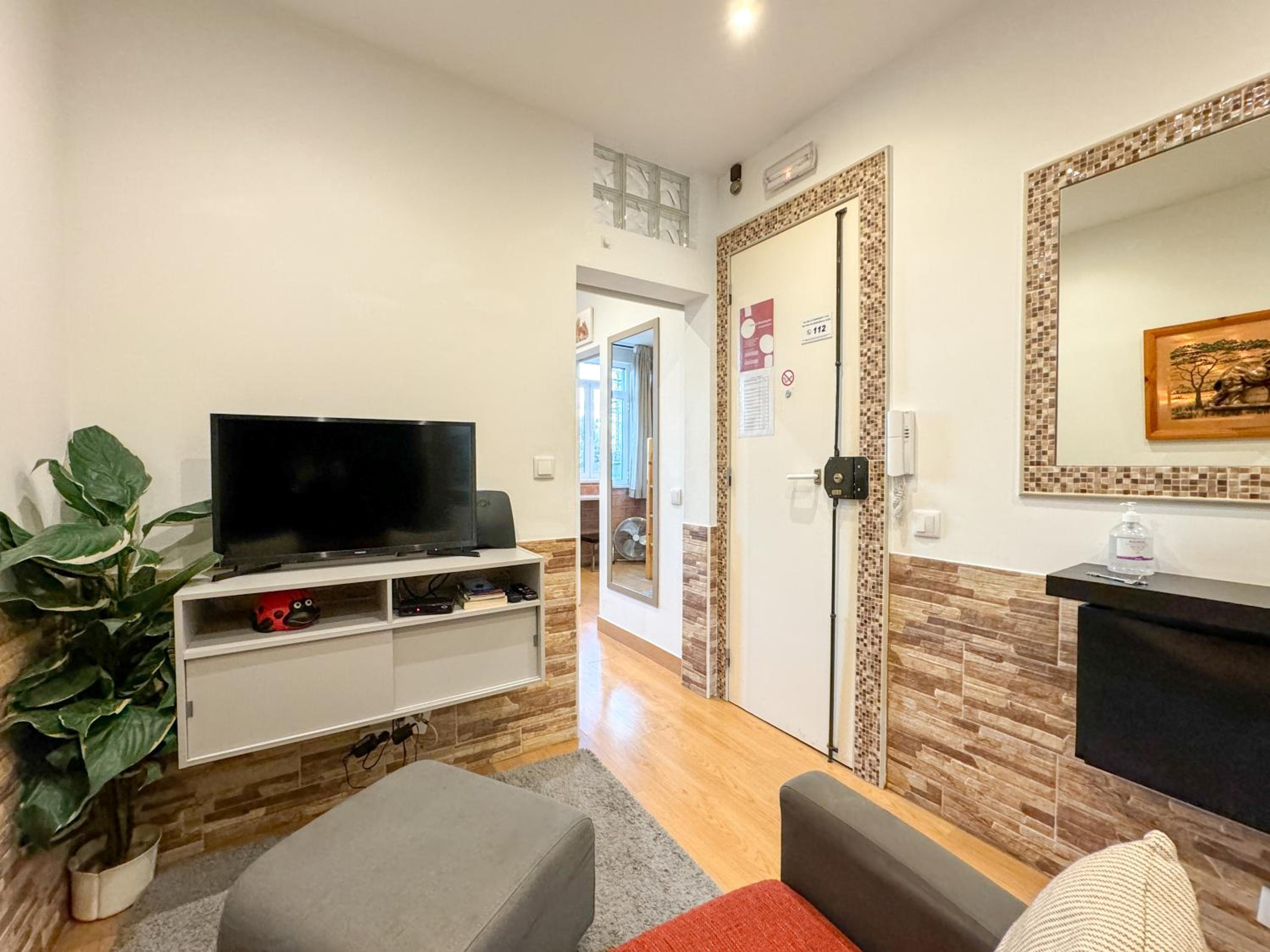 Quiet and Cozy, Easy Access to Lisbon Highlights #1880