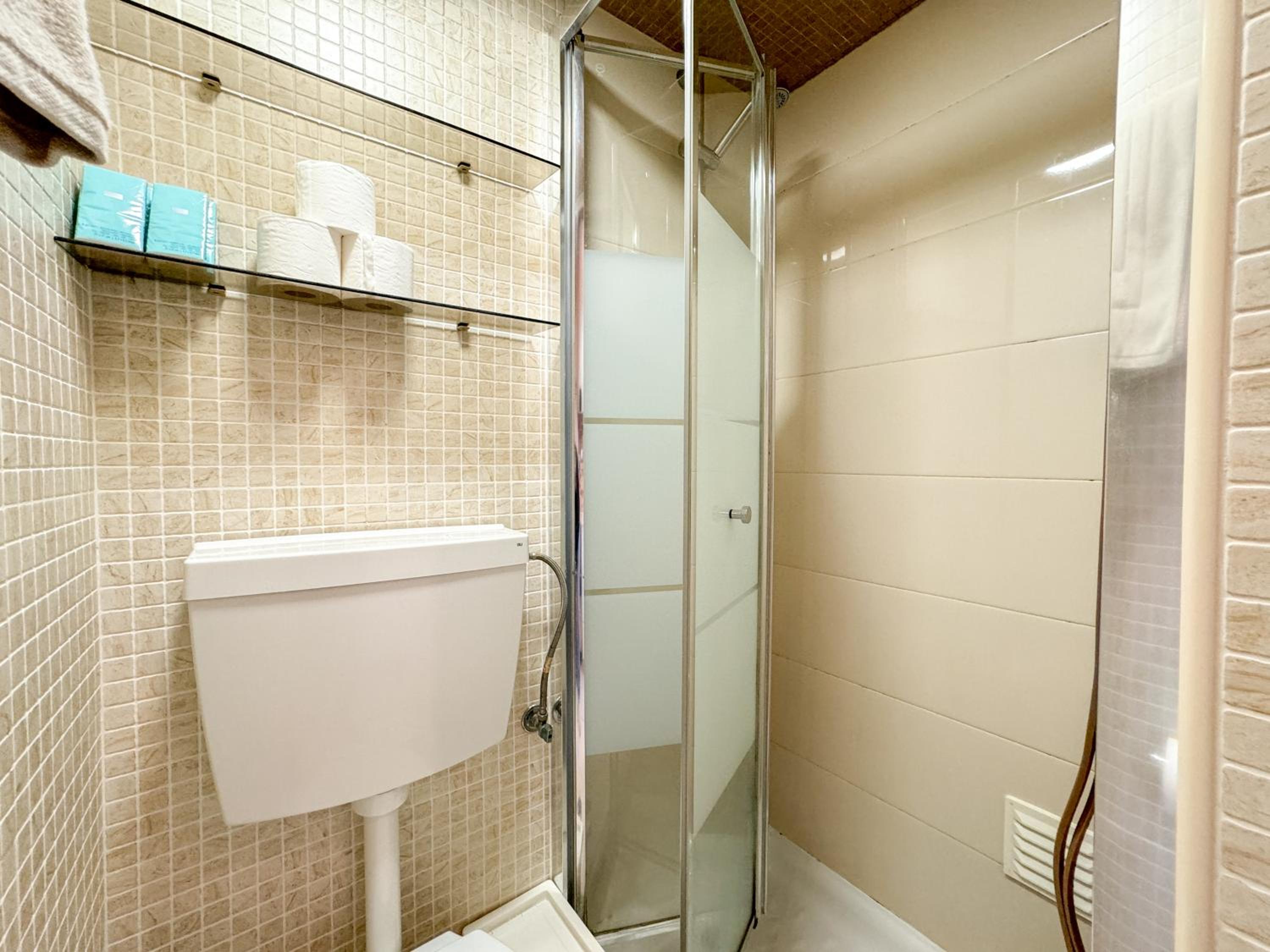 Quiet and Cozy, Easy Access to Lisbon Highlights #1880