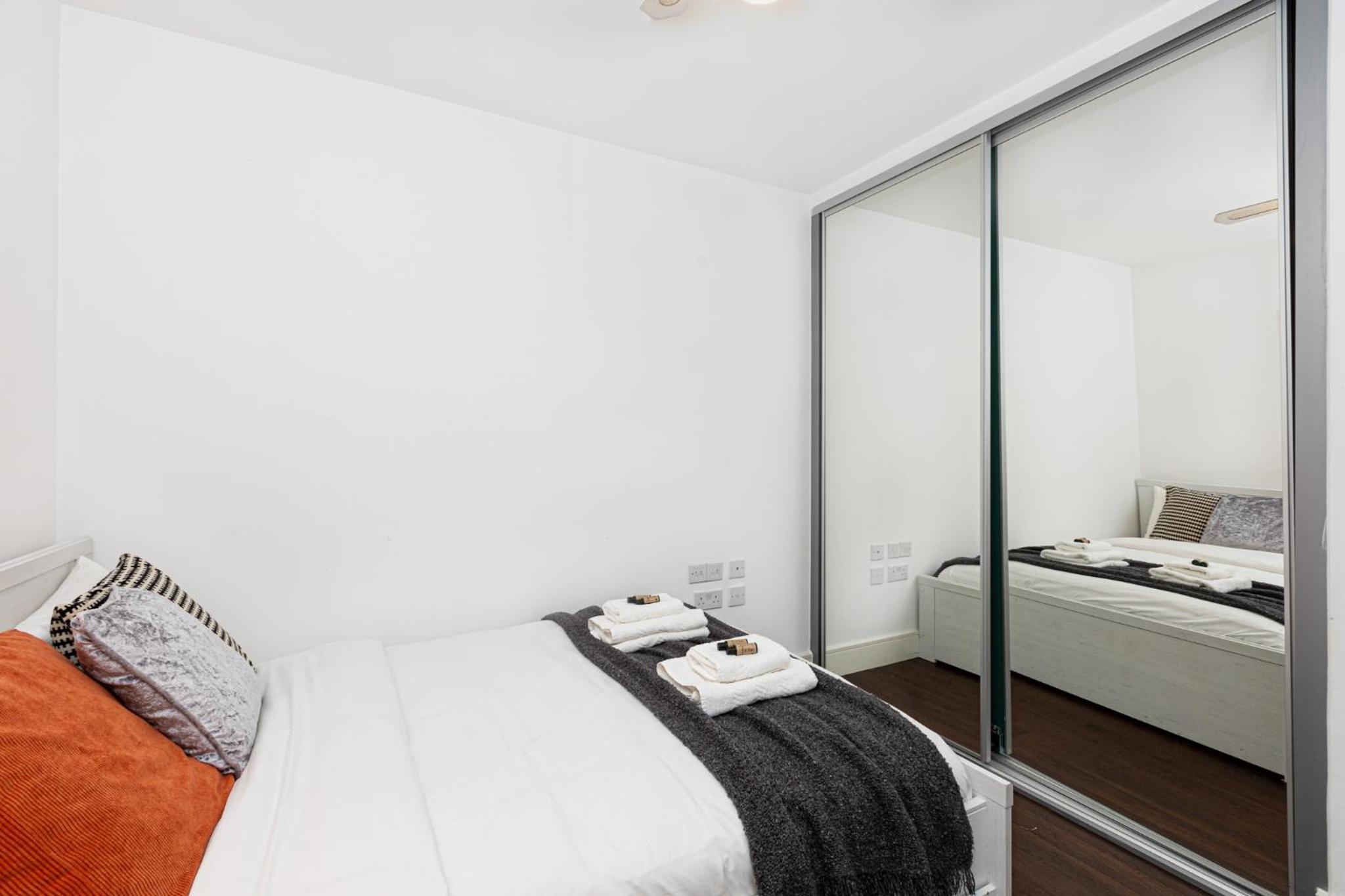 Bright & Cozy 1 BDR Apt wCharming Private Terrace