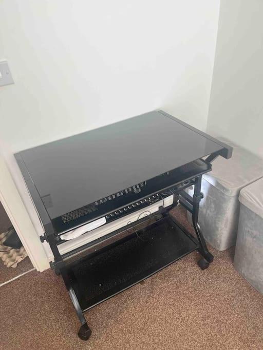 Beautiful double room with King size bed view 5