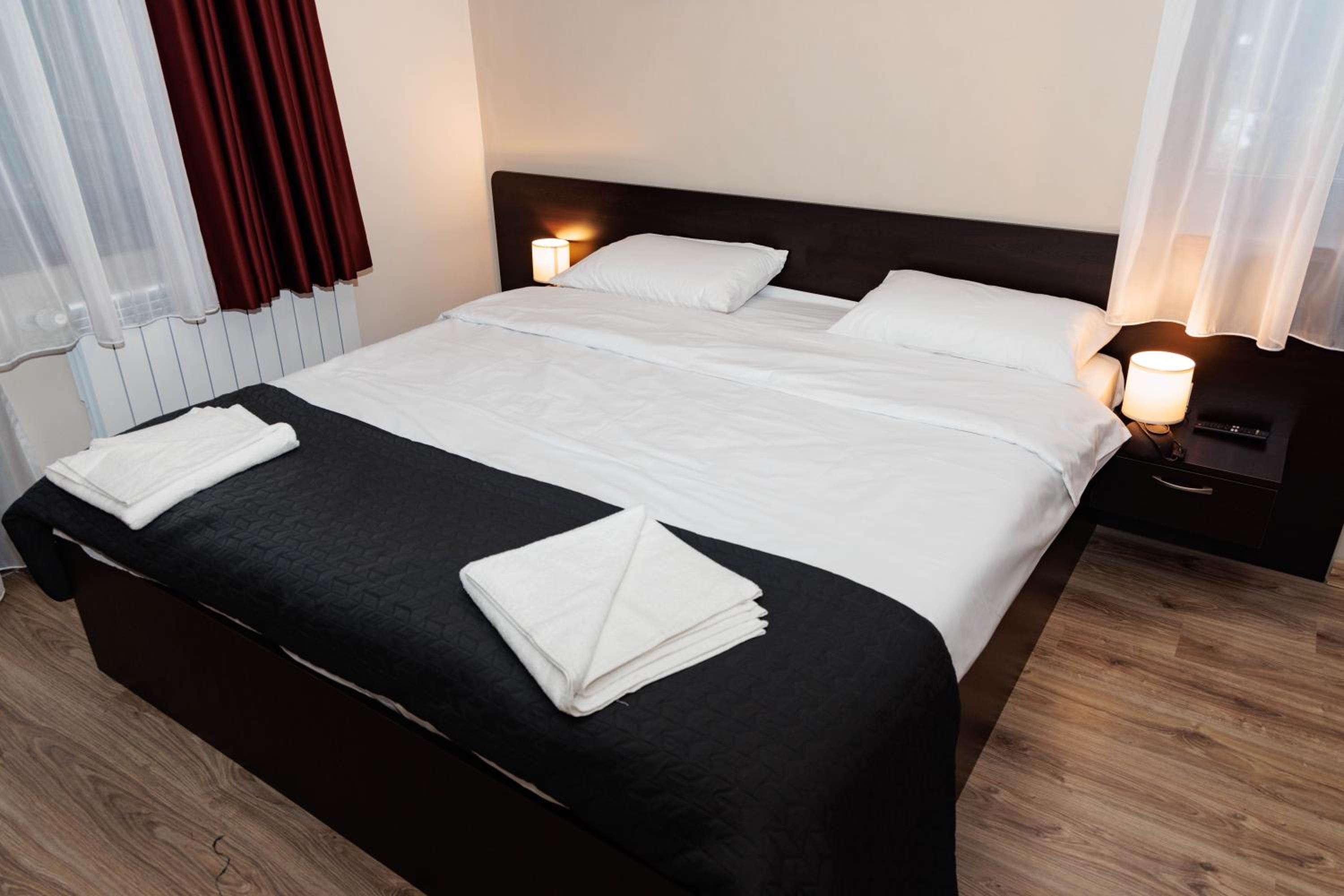 Borovets Gardens 2 Bedroom Apartment E30
