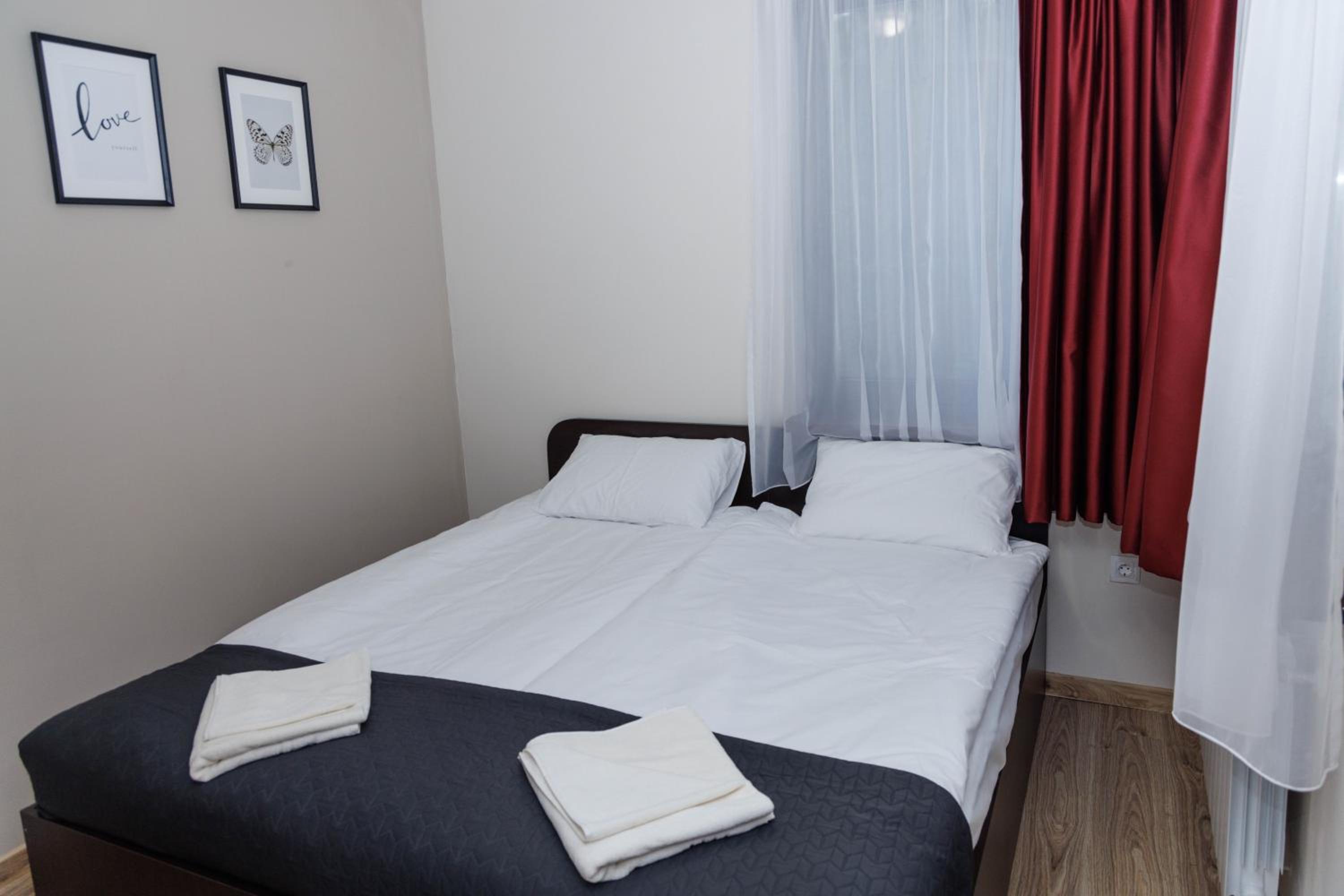Borovets Gardens 2 Bedroom Apartment E30