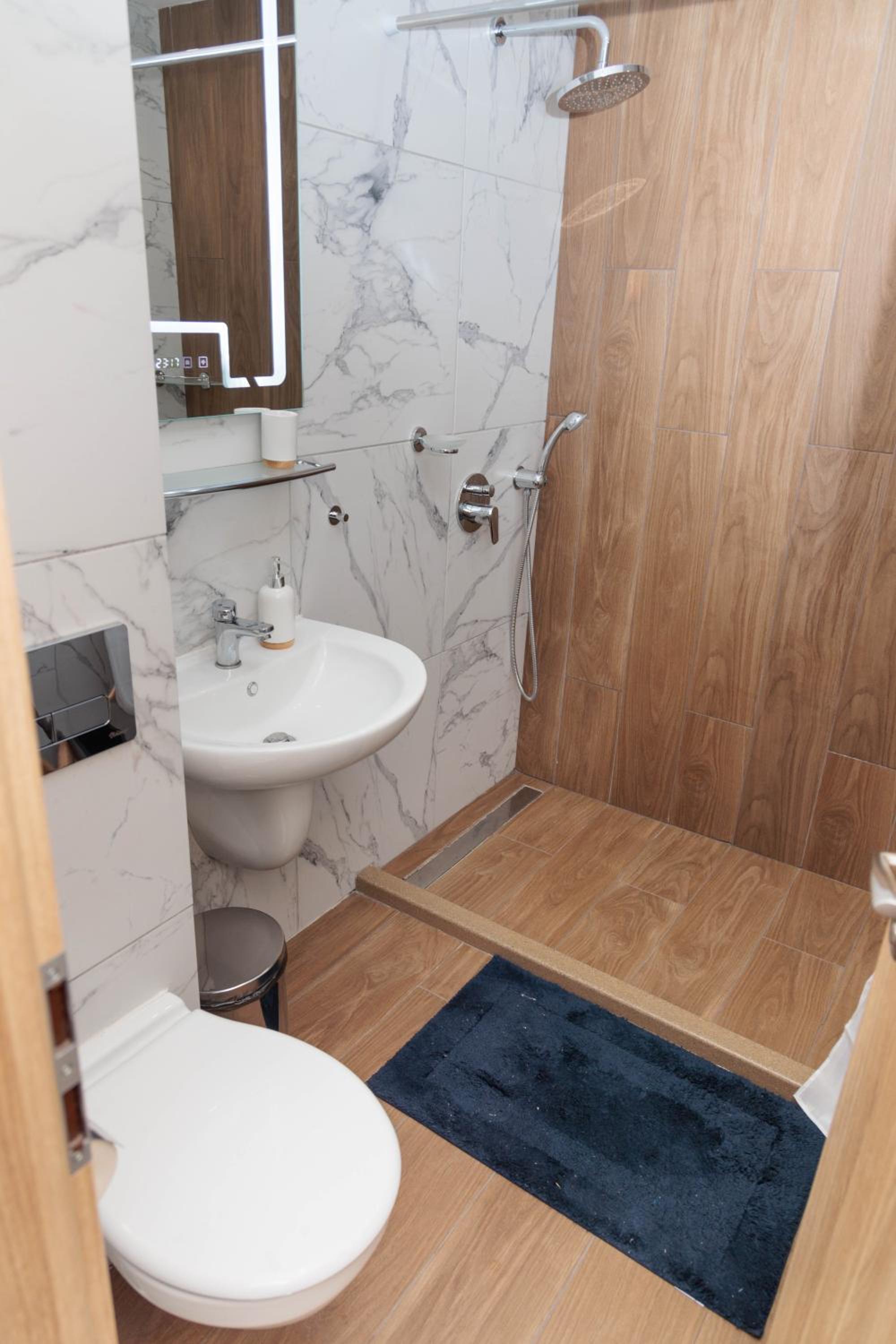 Borovets Gardens 2 Bedroom Apartment E30