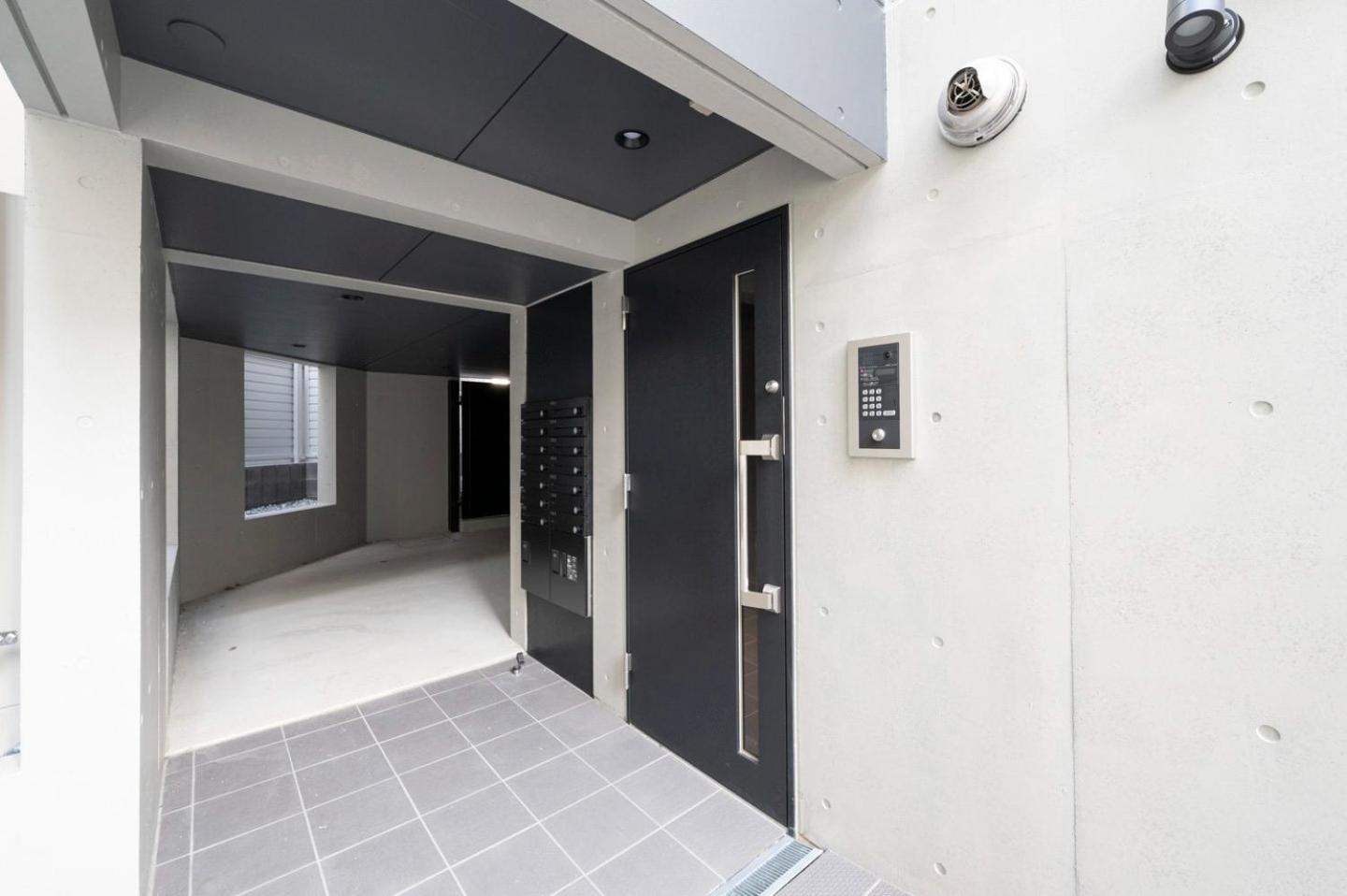 FL Residence Jingu Gyoen IV