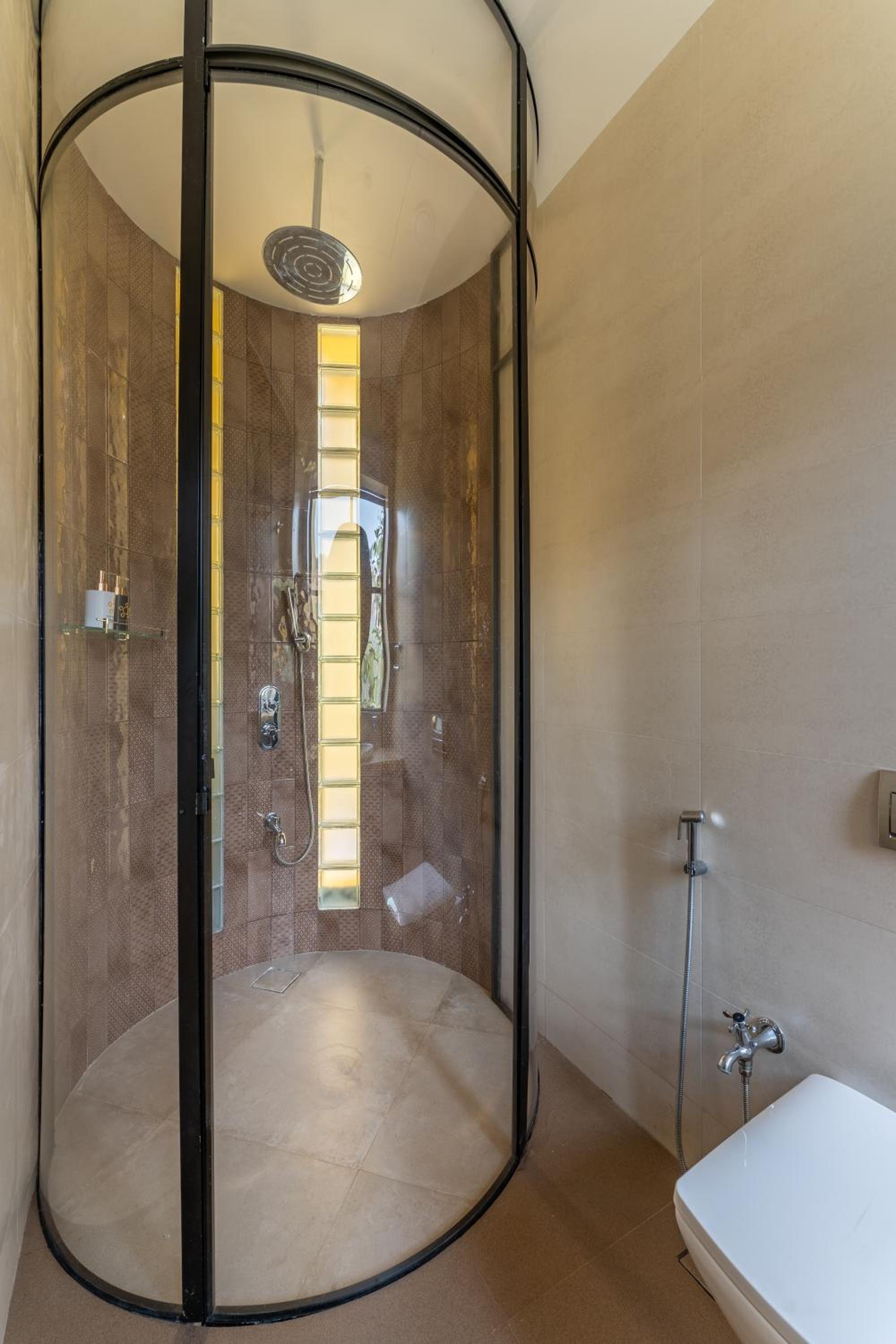 SaffronStays Zokaa - 3BR European-style villa with pool, den & open-sky shower near Imagicaa & Pali view 4
