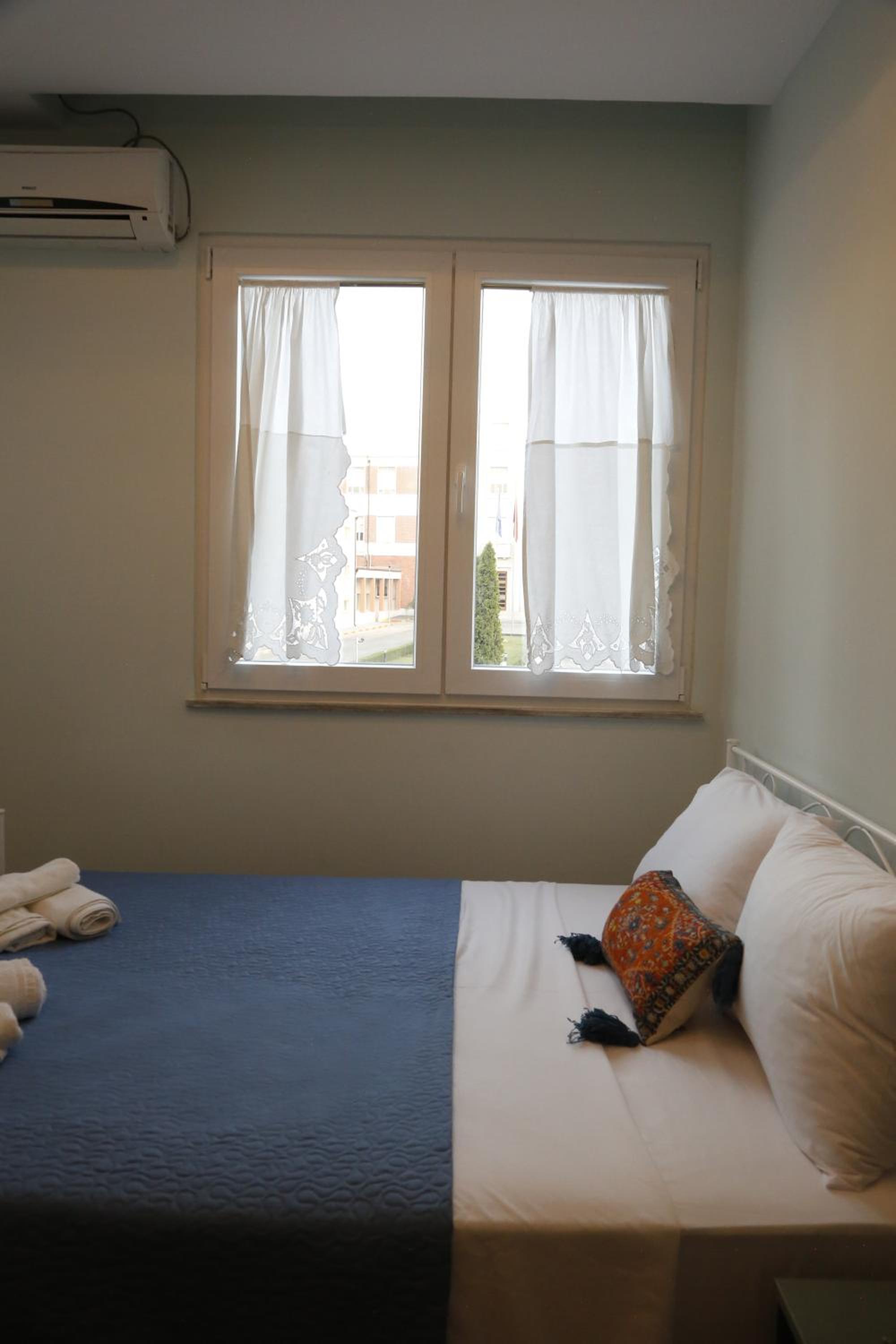 Illyrian studio apartment 2
