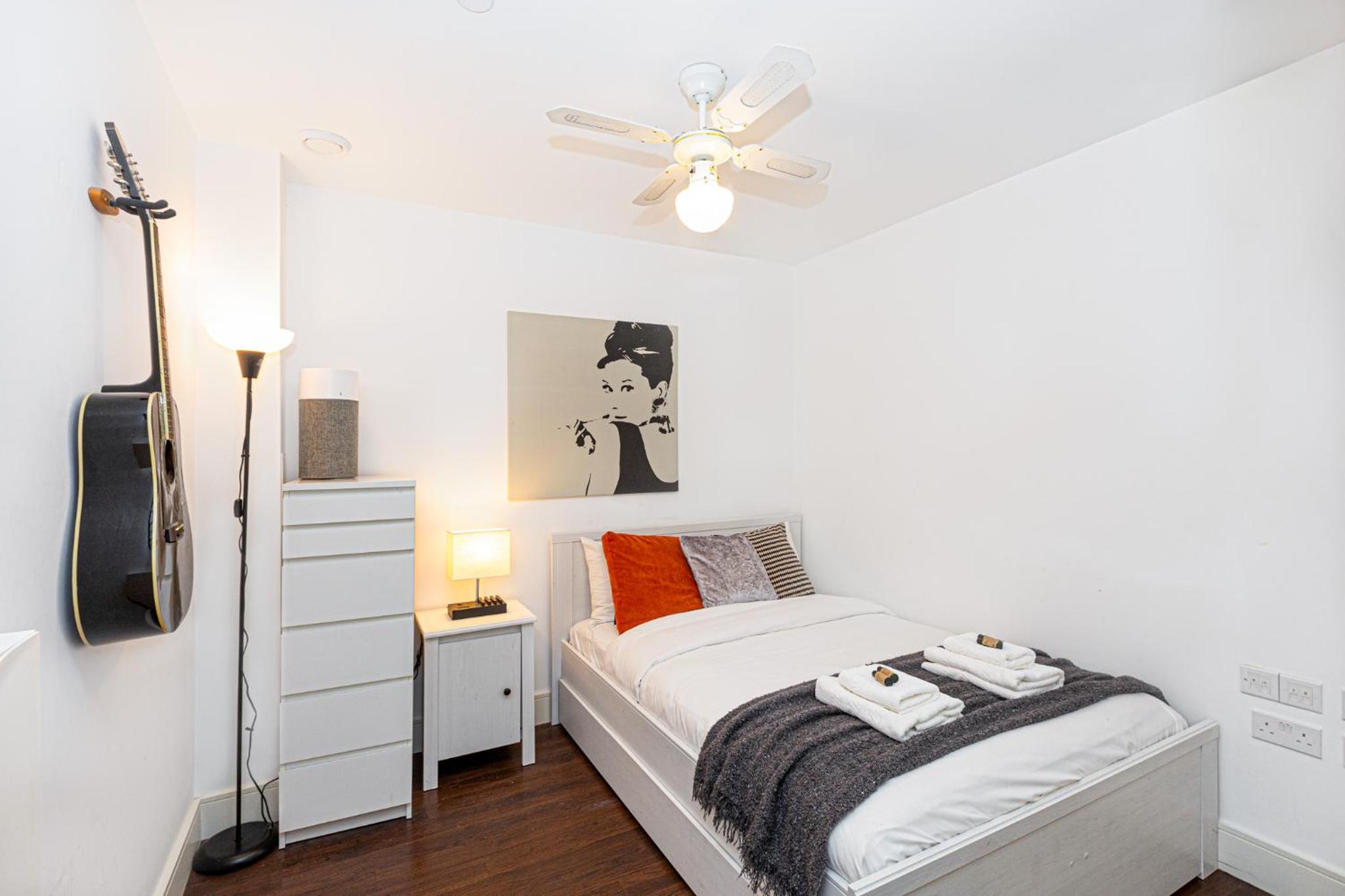 Bright & Cozy 1 BDR Apt wCharming Private Terrace