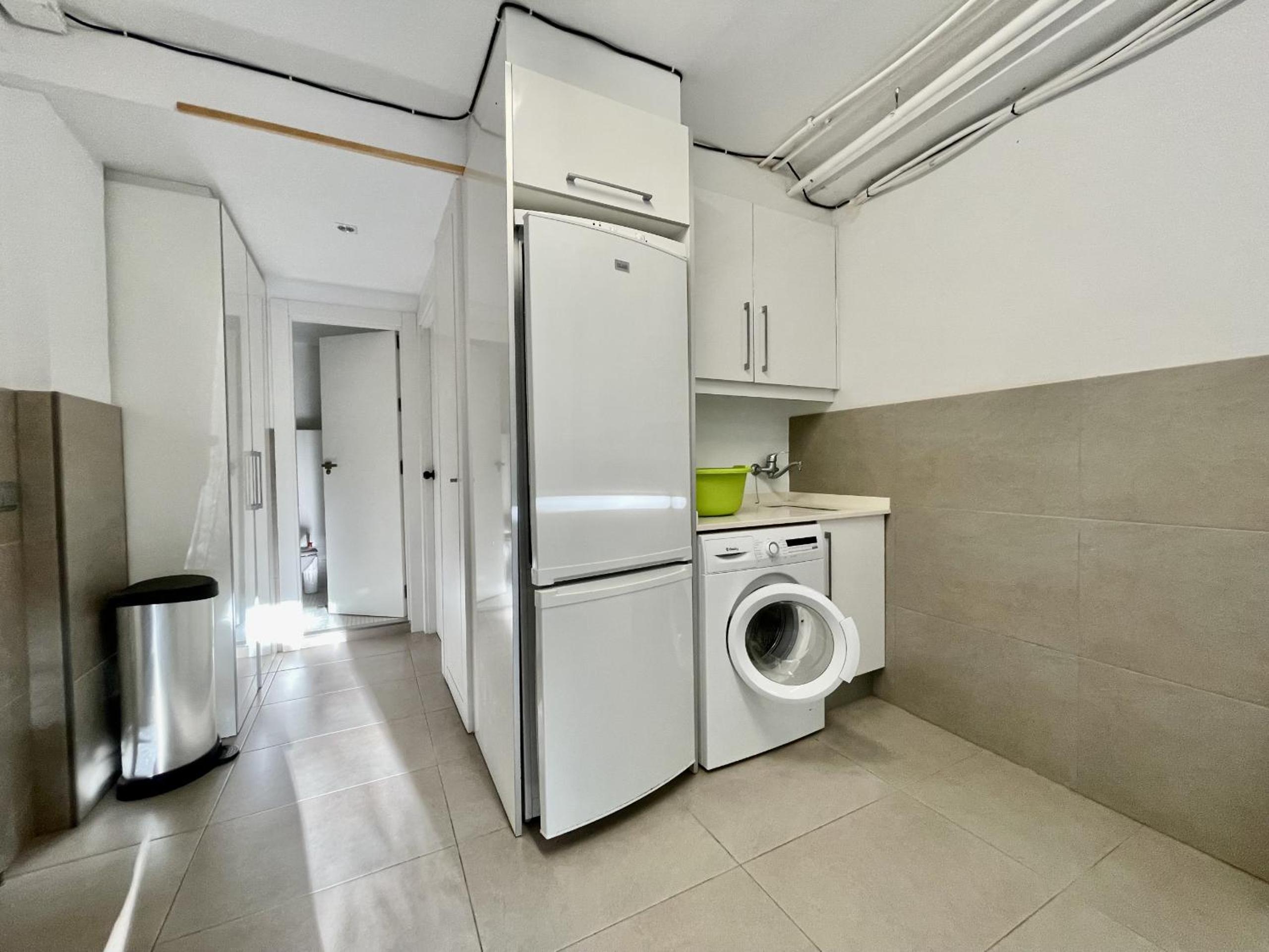 Apartmento en Las Rotas con Piscina