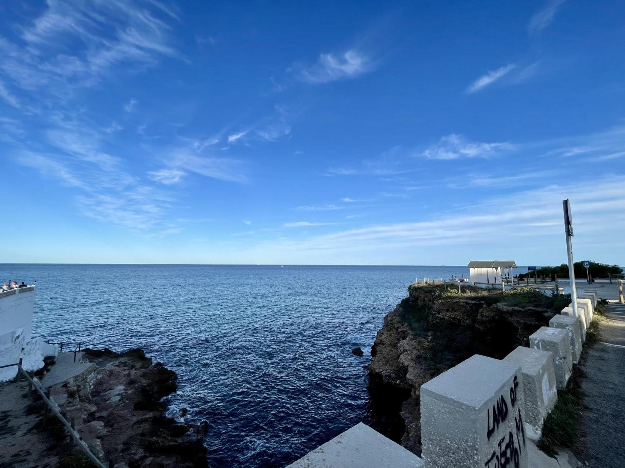 Apartmento en Las Rotas con Piscina