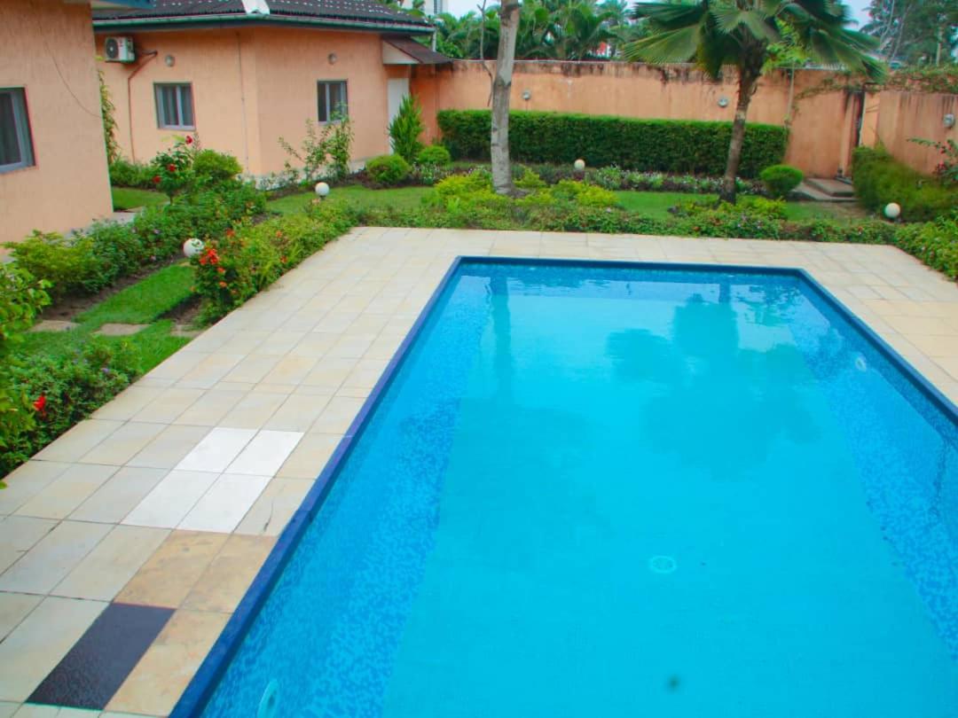 Studio piscine makosso