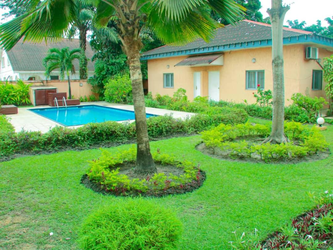 Studio piscine makosso