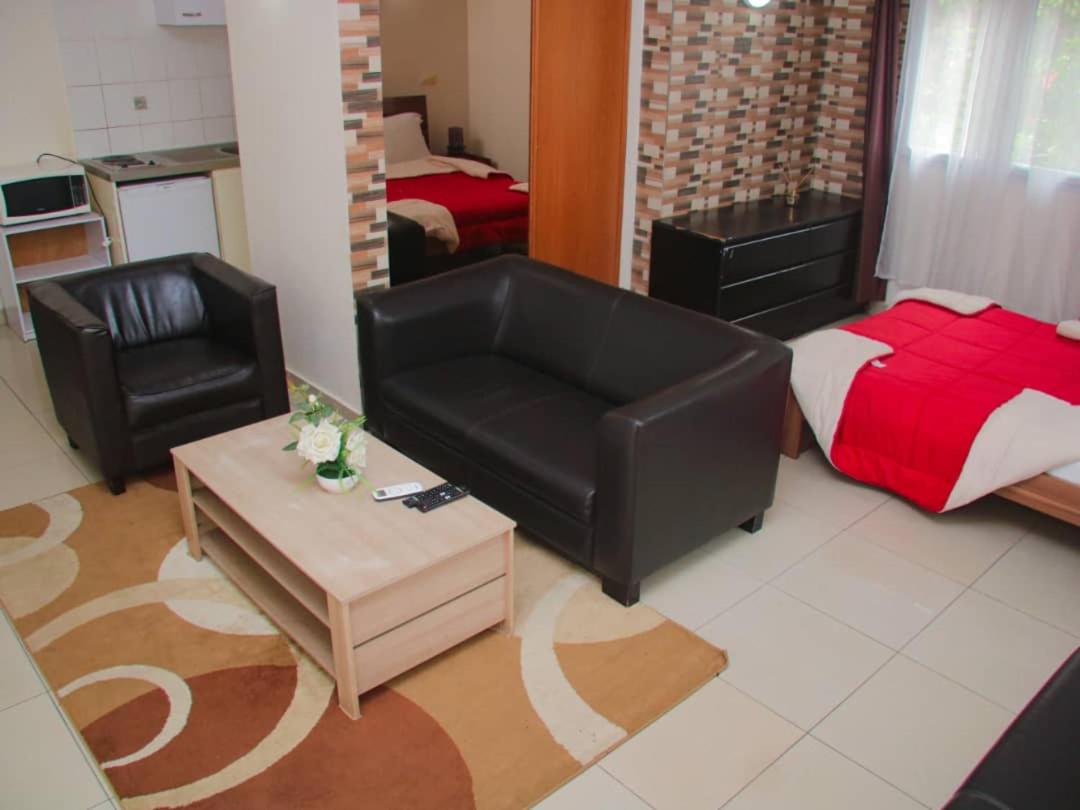Studio piscine makosso