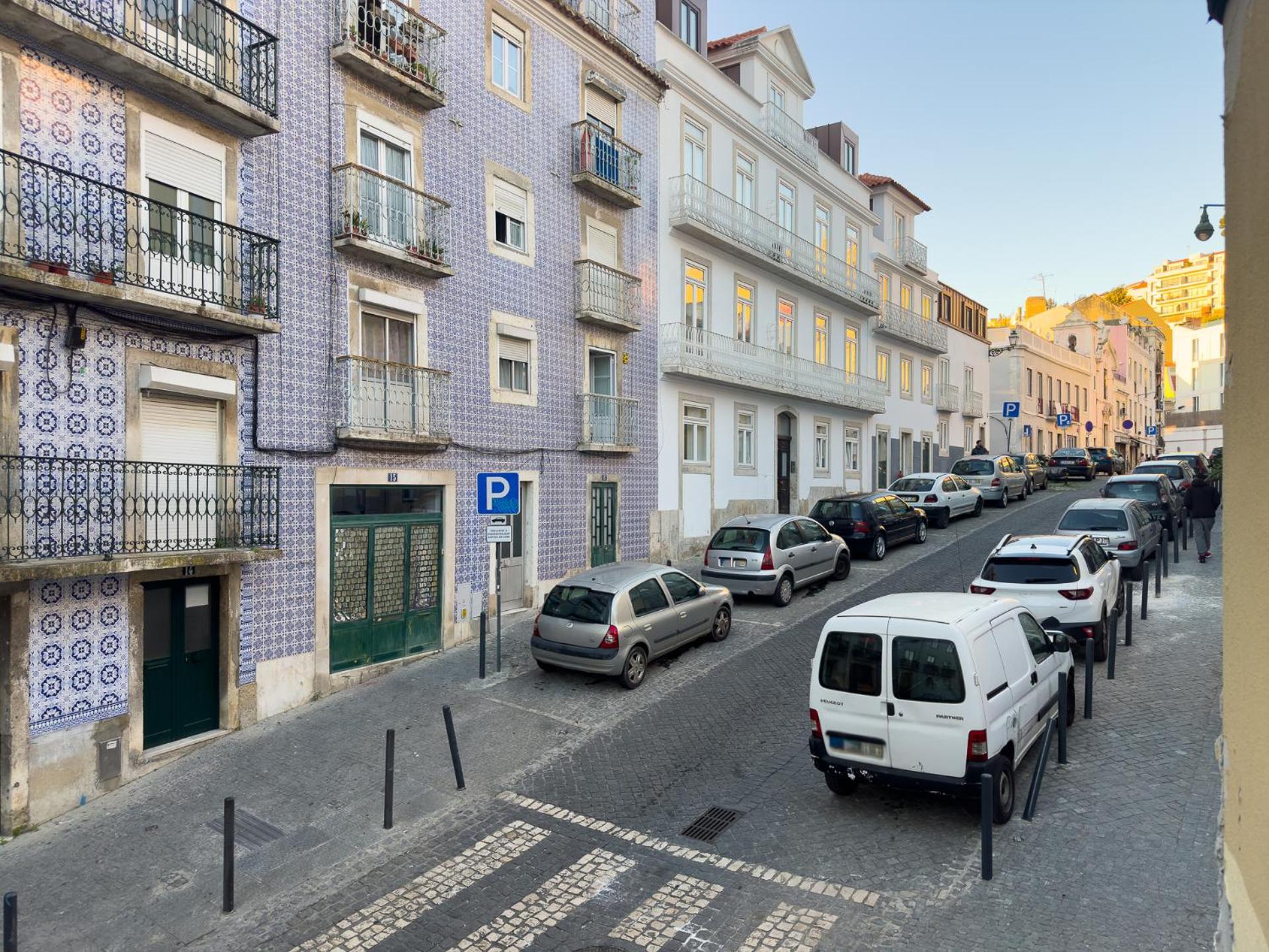 Olarias 2 bedroom perfect to share near the Castle view 5