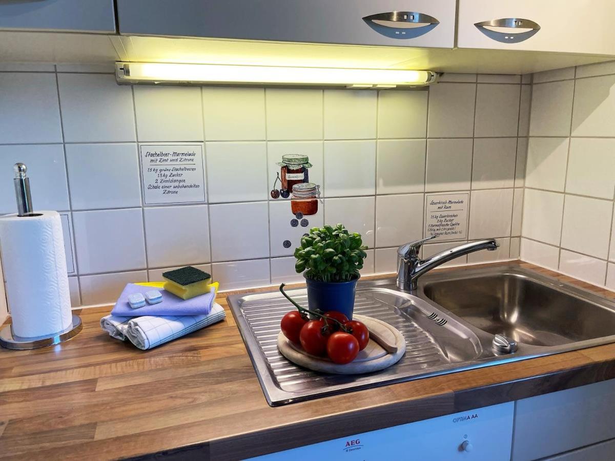 Haus Benninghusumer Deichweg, eingezäunt, Hunde Willkommen, Kamin, ruhig gelegen, WLAN